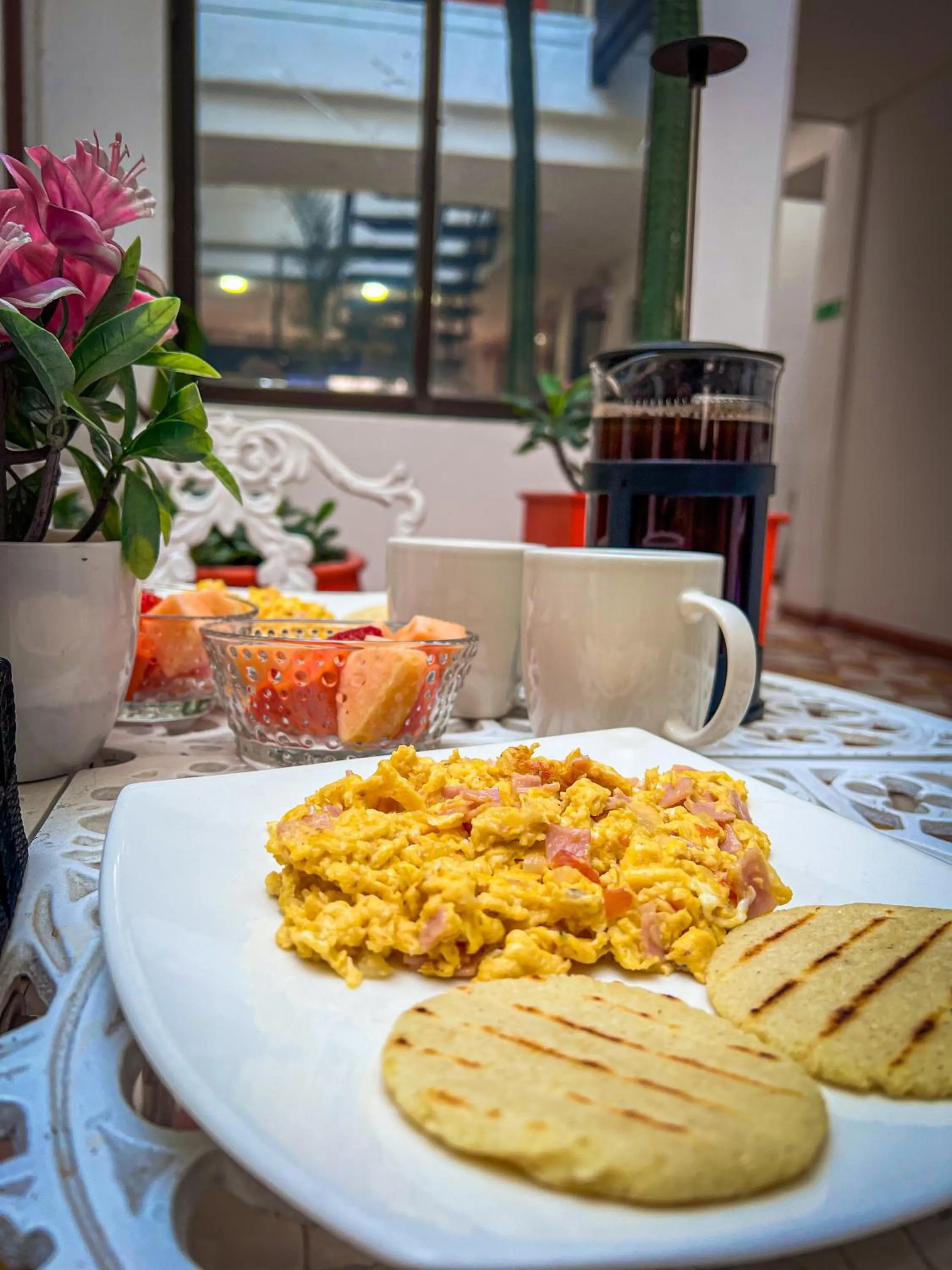 Food and drinks in The Orange House Santa Marta