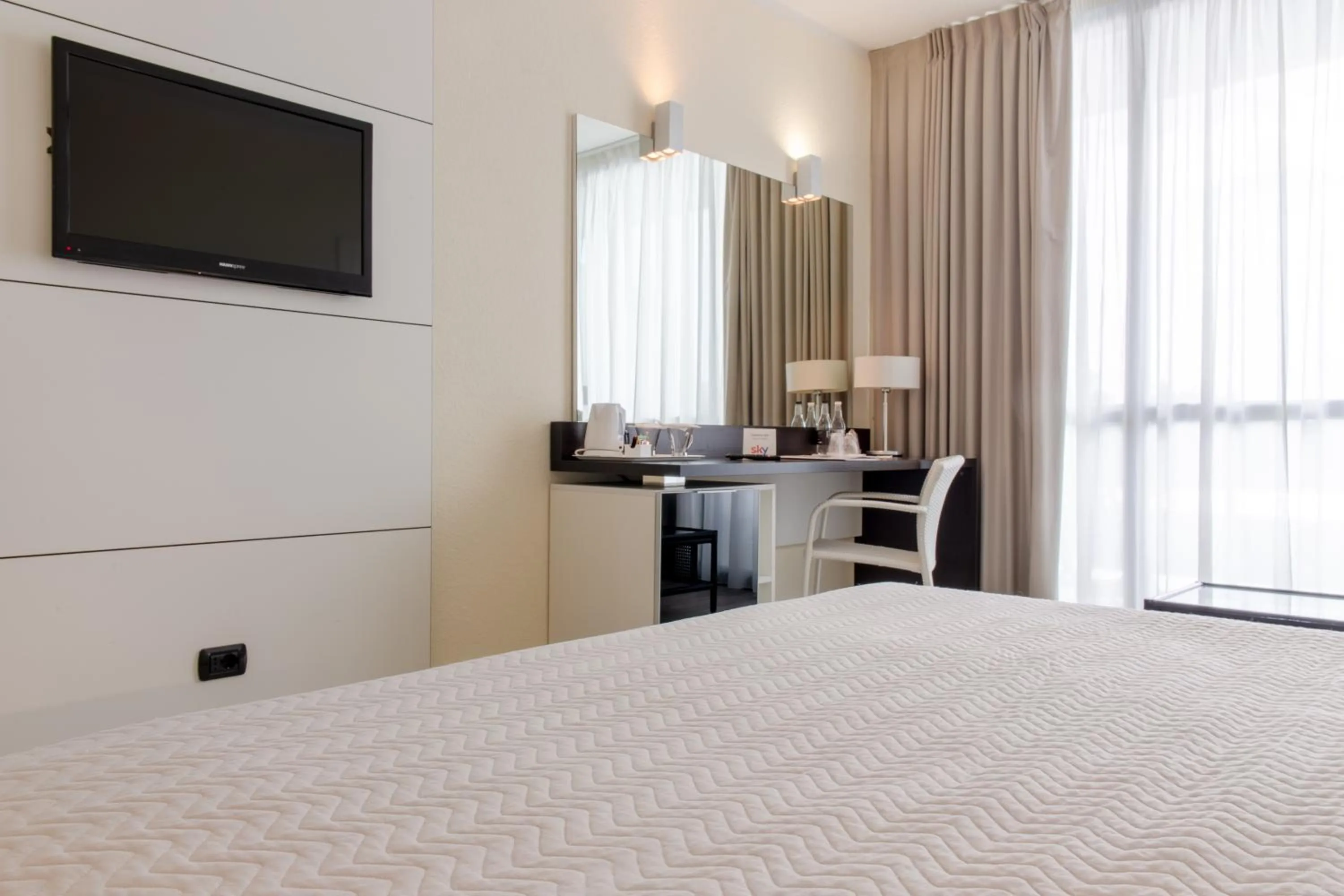 Bedroom, Bed in Grand Hotel Pianeta Maratea Resort