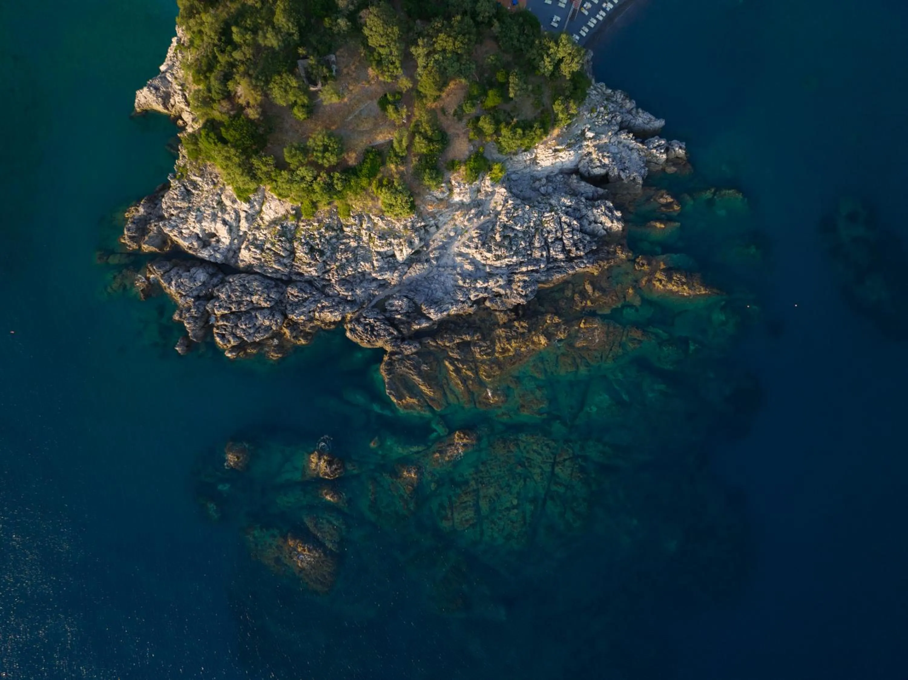 Snorkeling in Grand Hotel Pianeta Maratea Resort
