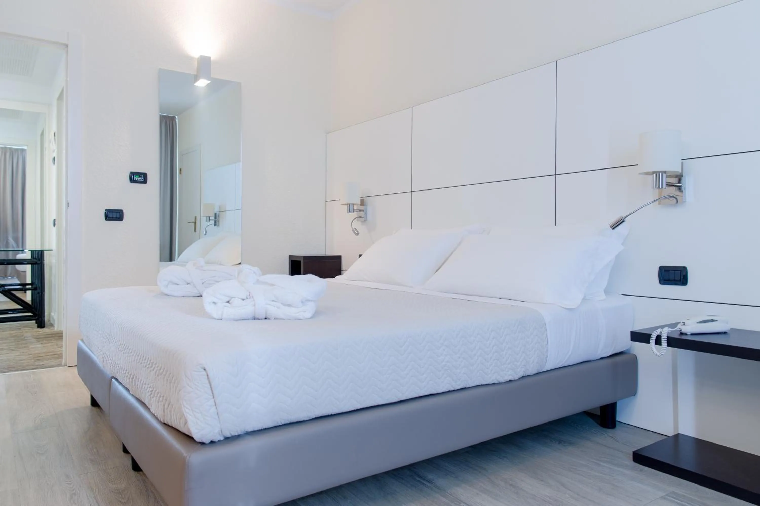 Bedroom, Bed in Grand Hotel Pianeta Maratea Resort