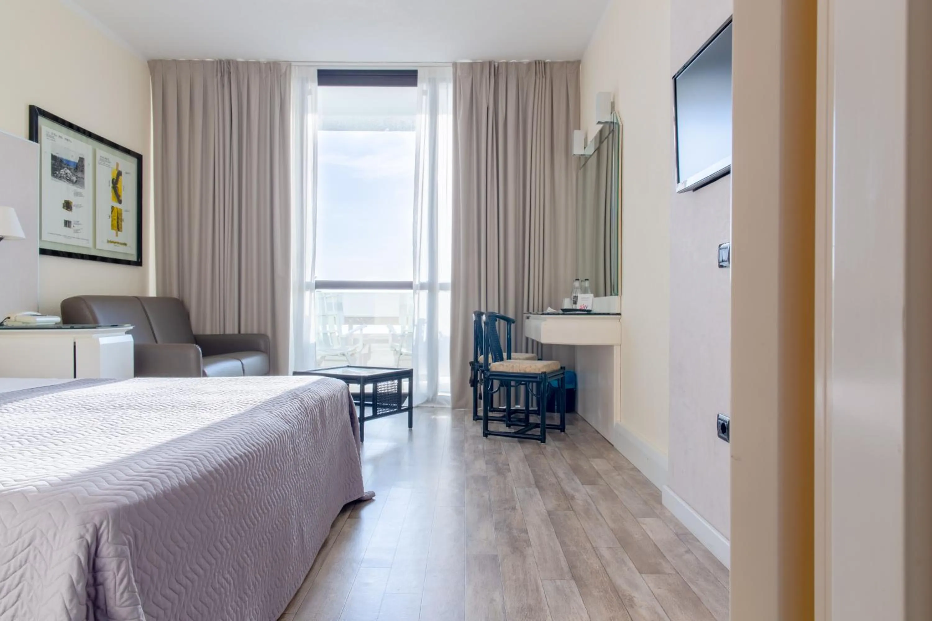 Bedroom, Bed in Grand Hotel Pianeta Maratea Resort