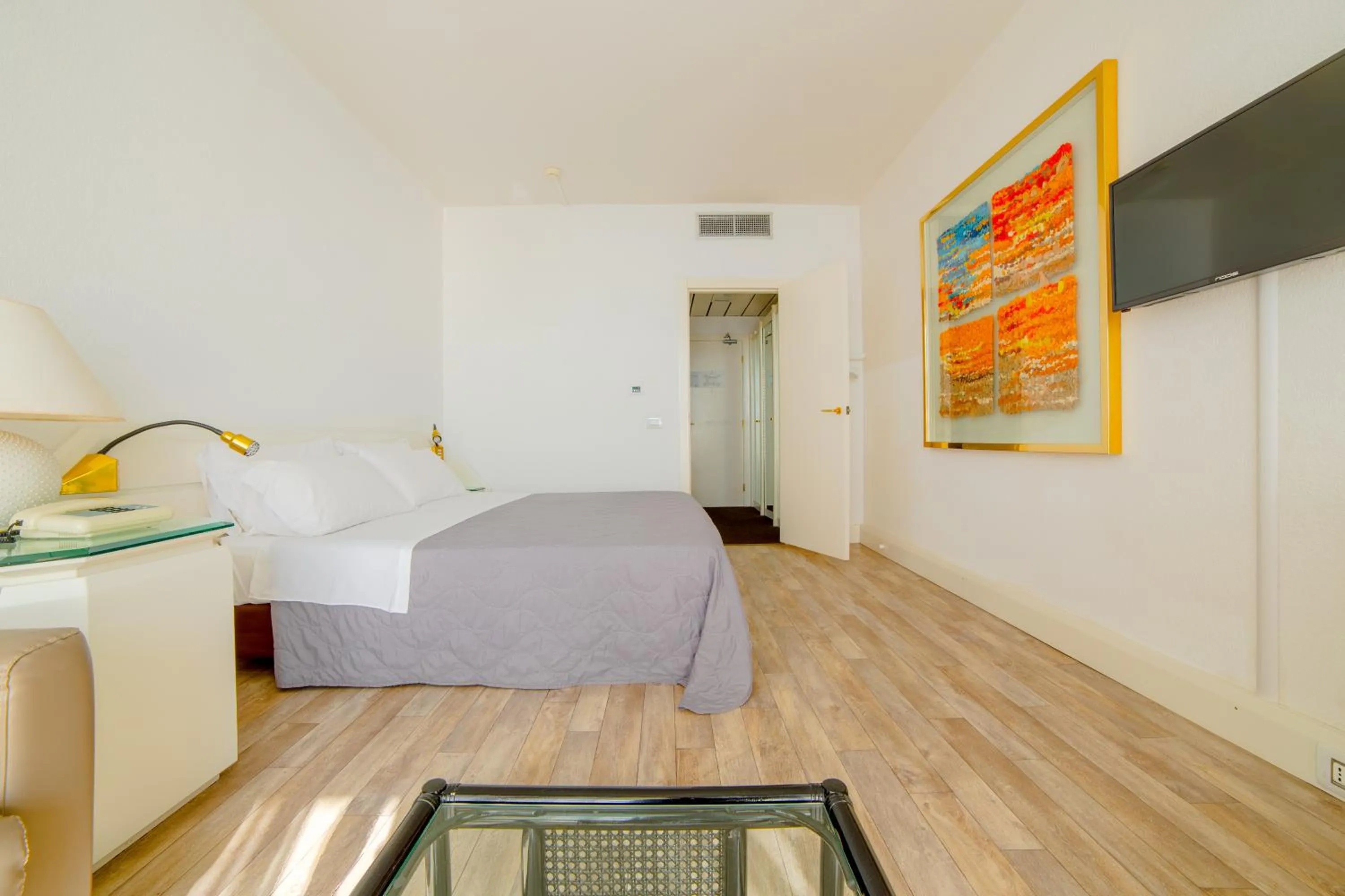 Bedroom, Bed in Grand Hotel Pianeta Maratea Resort