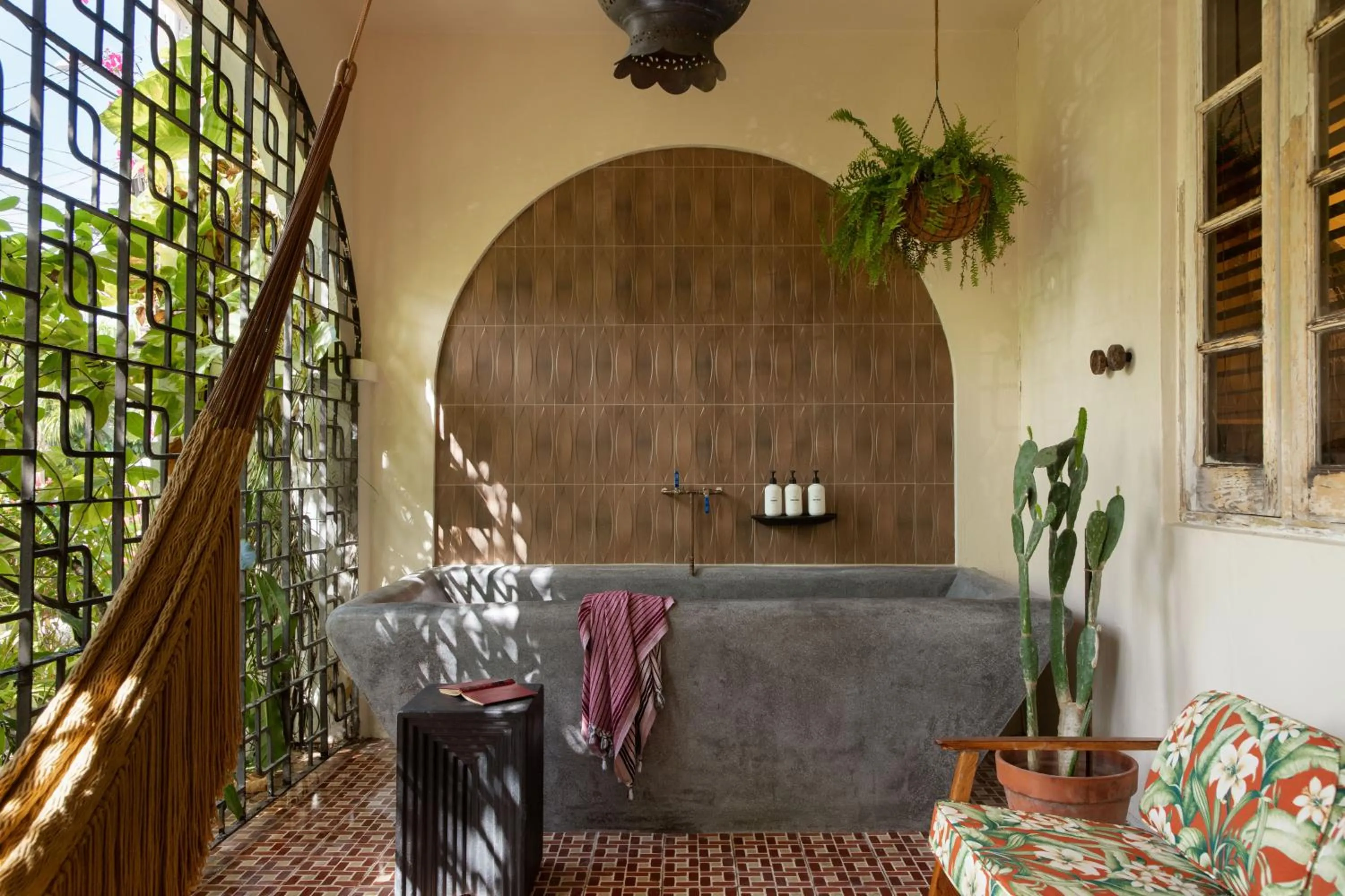 Bath in DREAMCATCHER by DW - ADULTS ONLY