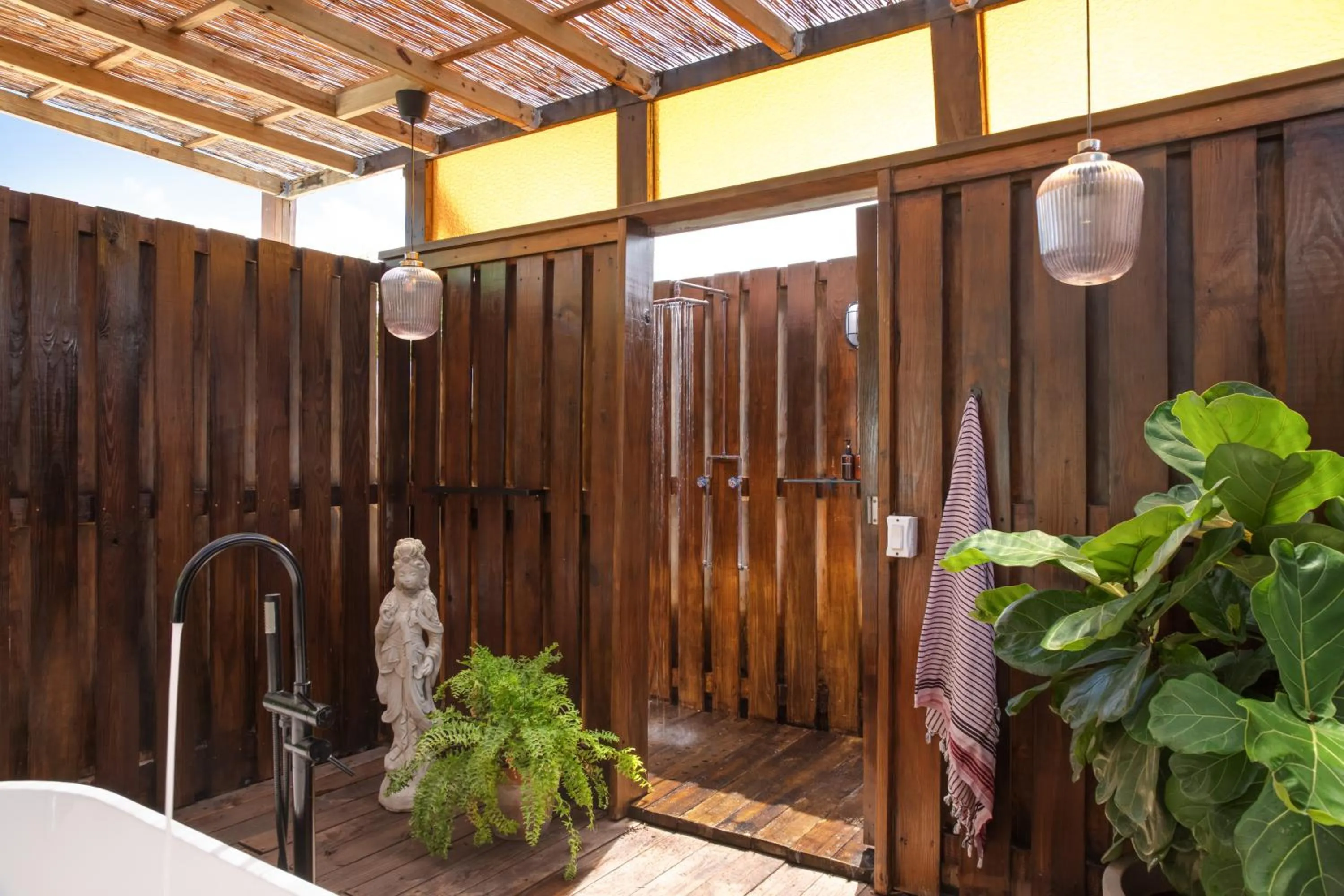 Day in DREAMCATCHER by DW - ADULTS ONLY