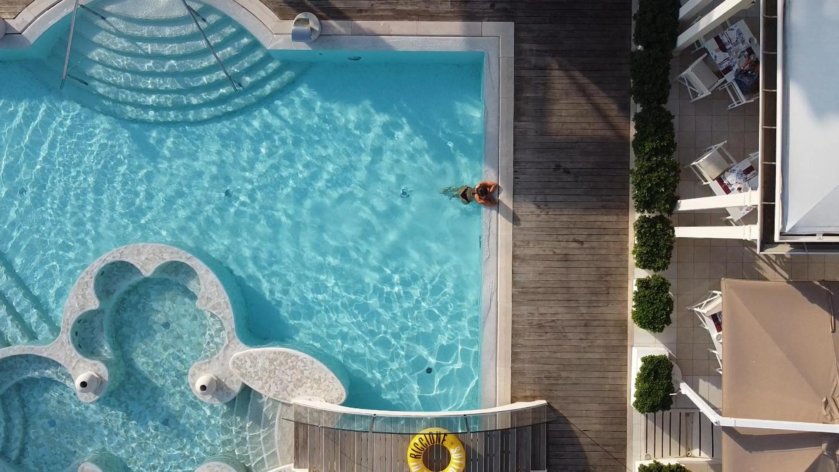 Swimming pool in Hotel Corallo