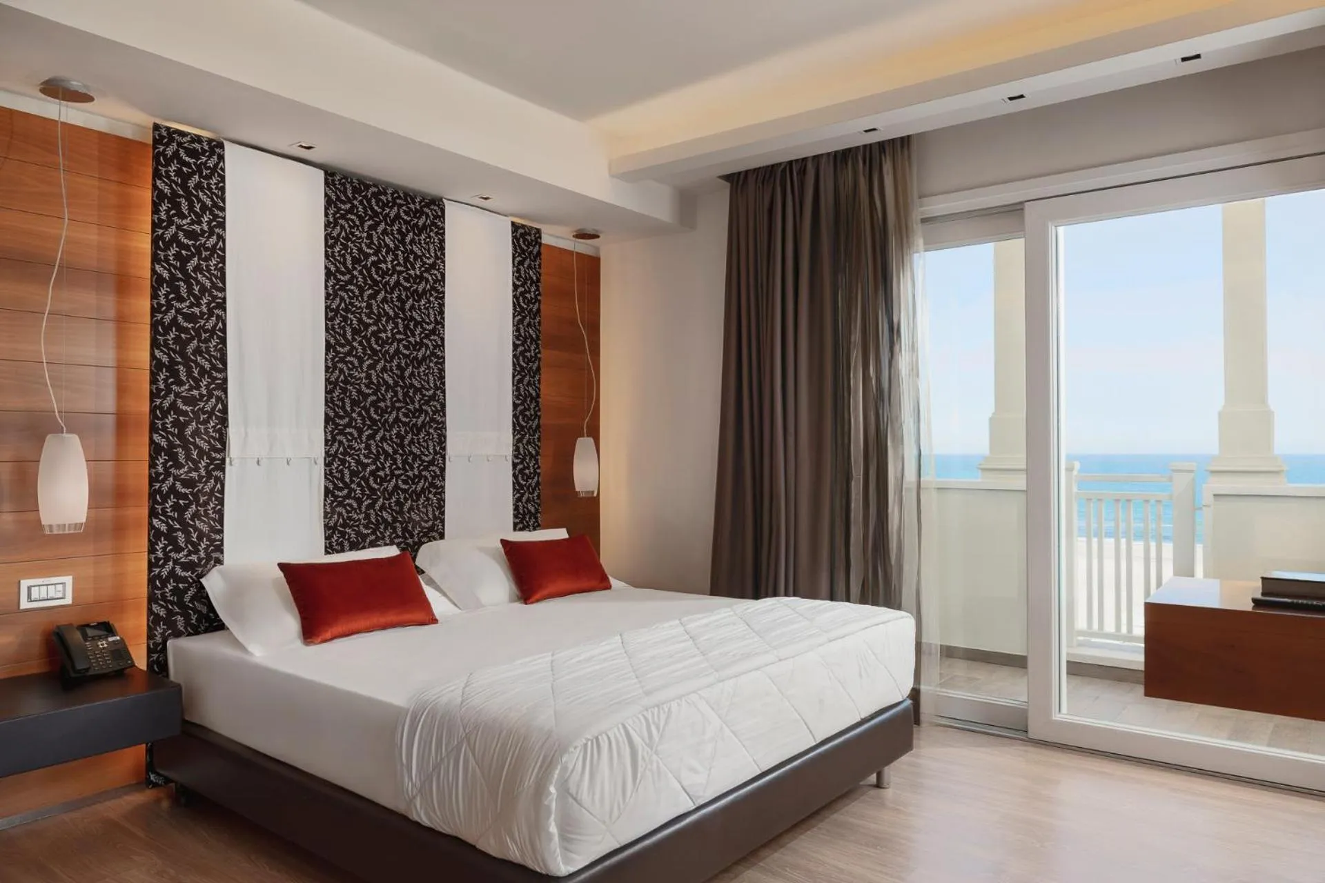 Bedroom, Bed in Hotel Corallo