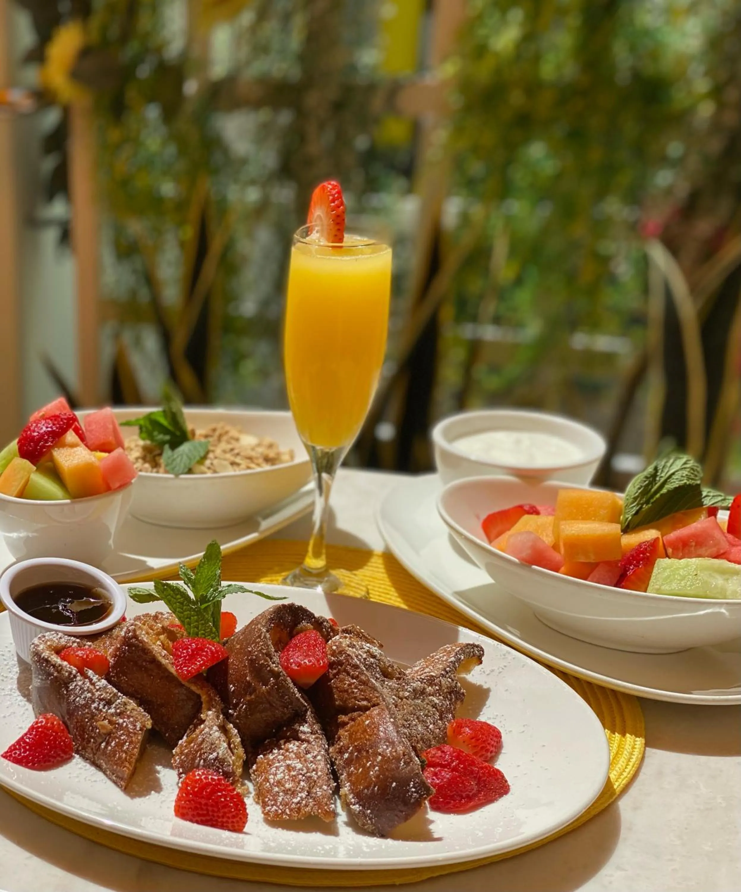 Food and drinks in Leslie Hotel Ocean Drive