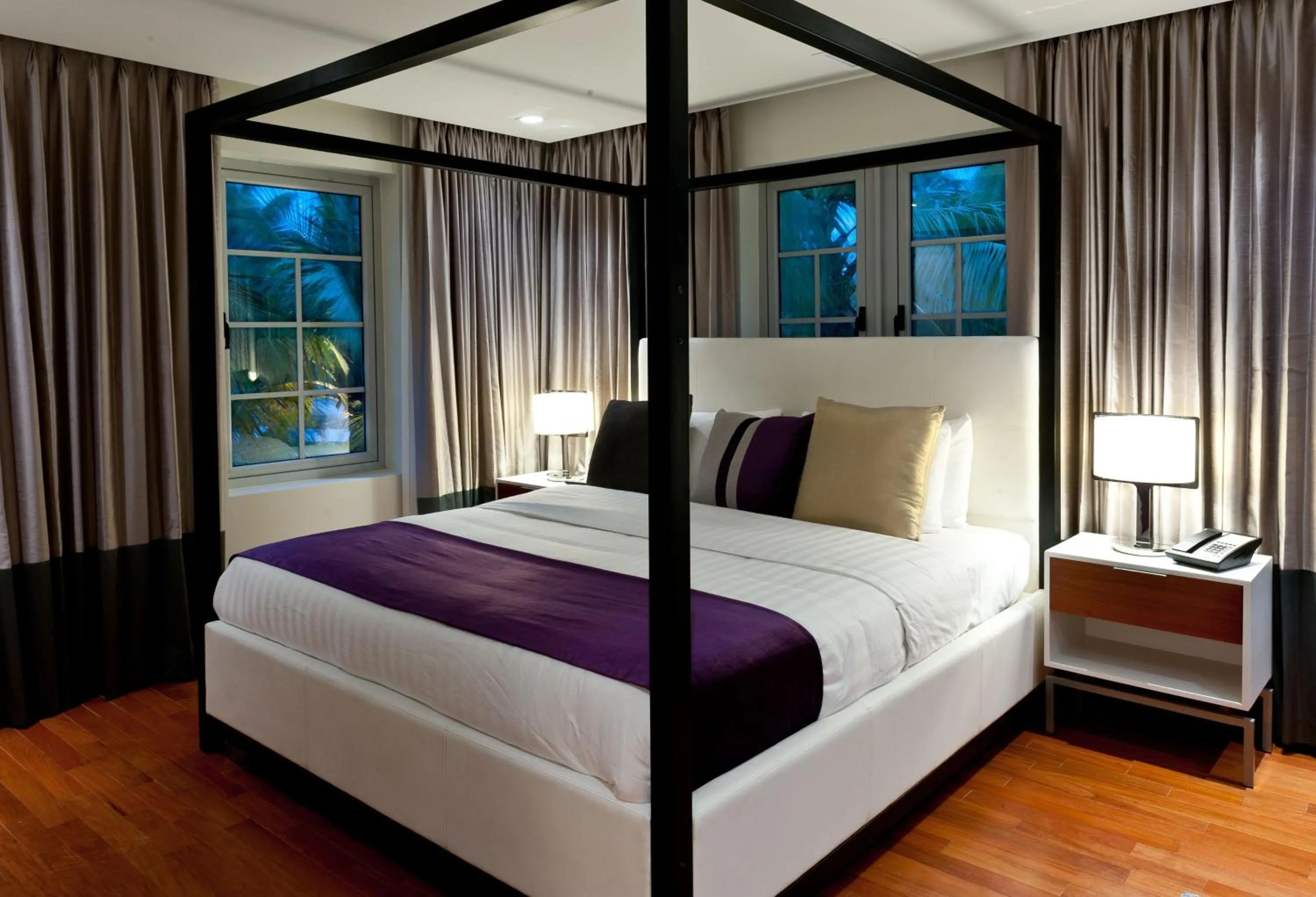 Photo of the whole room, Bed in Leslie Hotel Ocean Drive