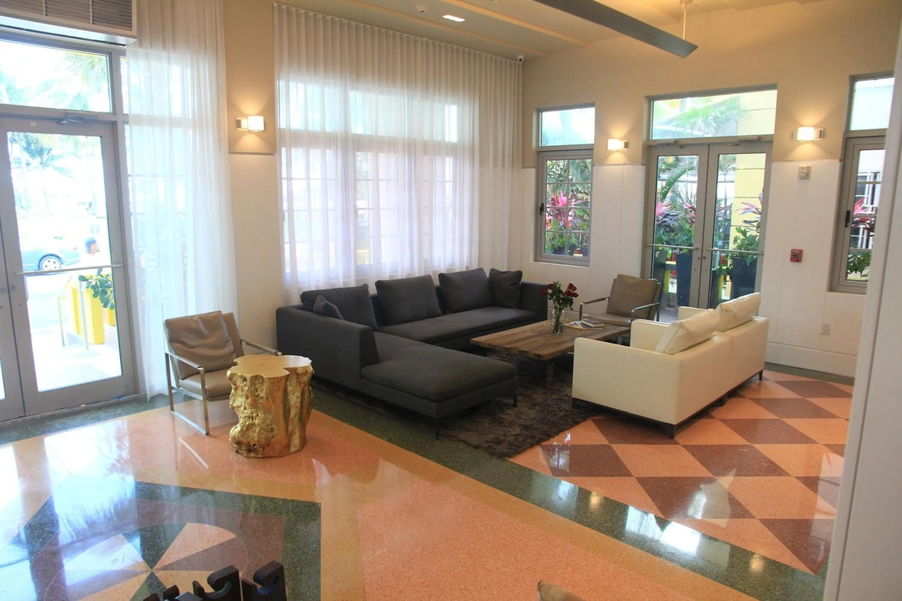 Lobby or reception in Leslie Hotel Ocean Drive