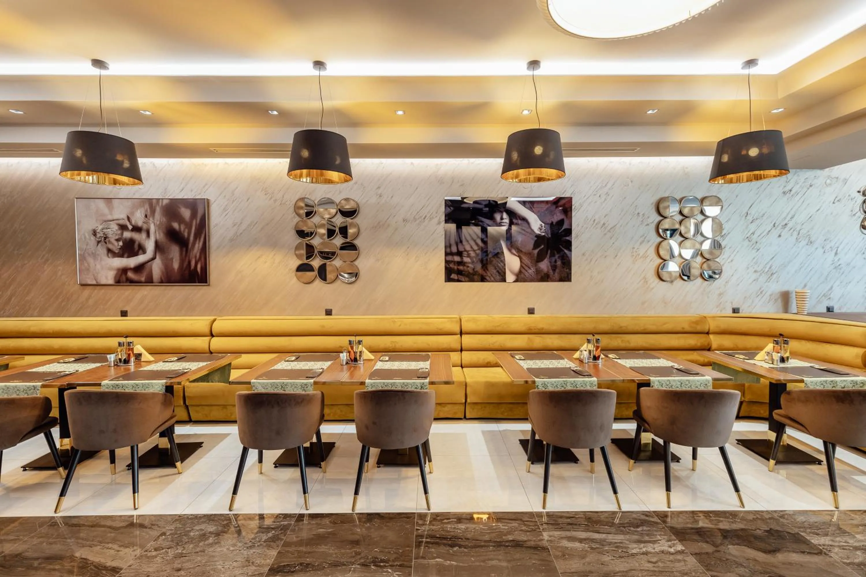 Restaurant/places to eat in Garni Hotel Kruso