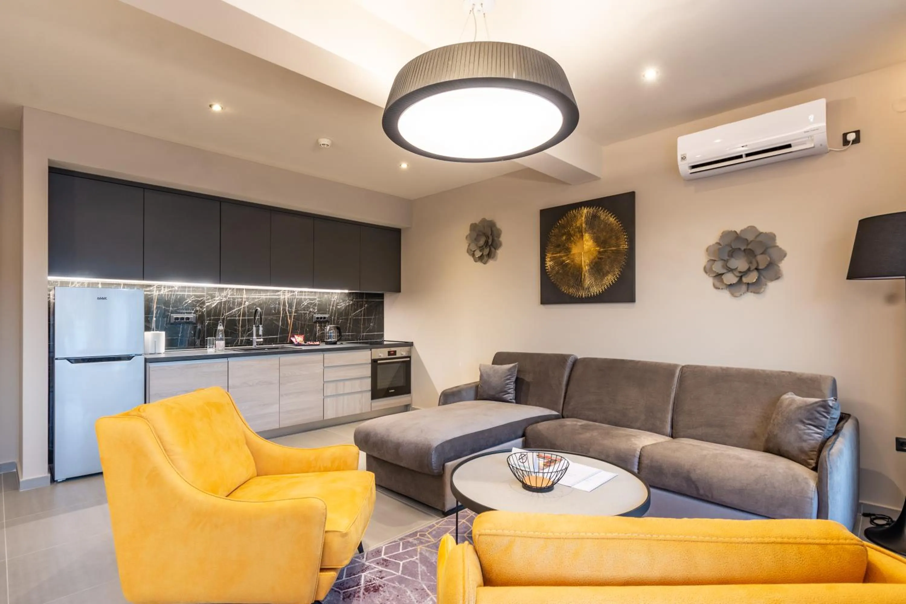 Kitchen or kitchenette in Garni Hotel Kruso