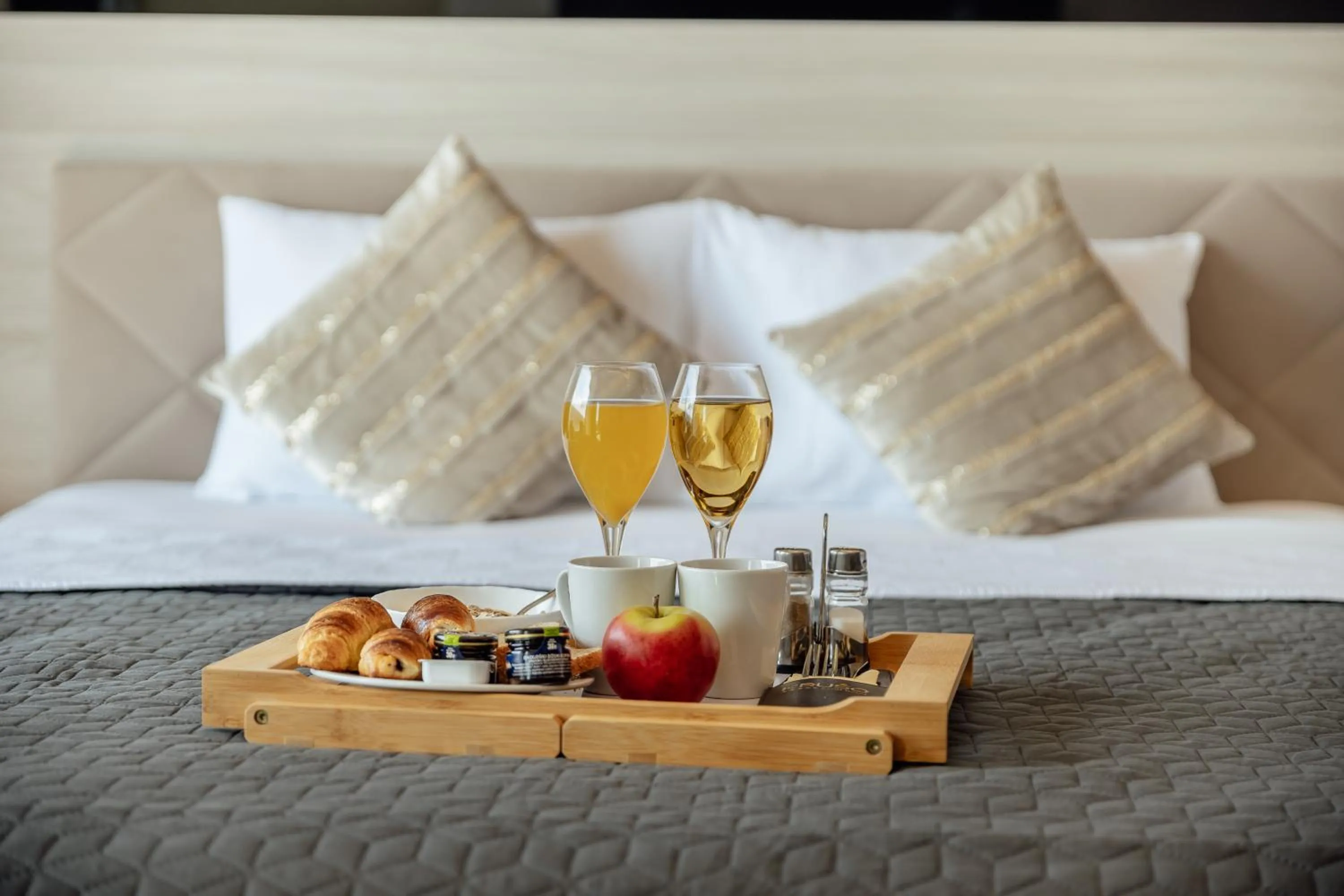 Bed in Garni Hotel Kruso