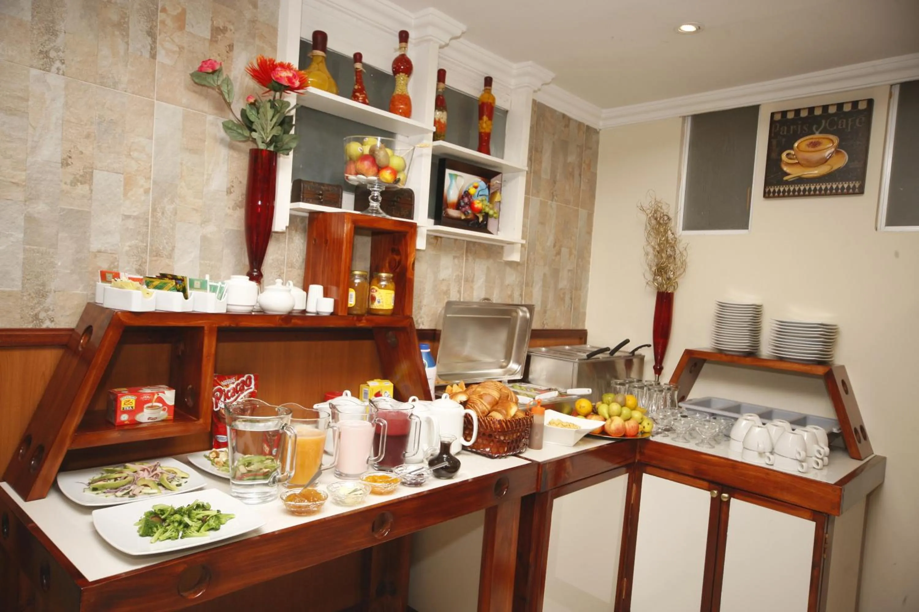 Restaurant/places to eat in Kuna Hotel