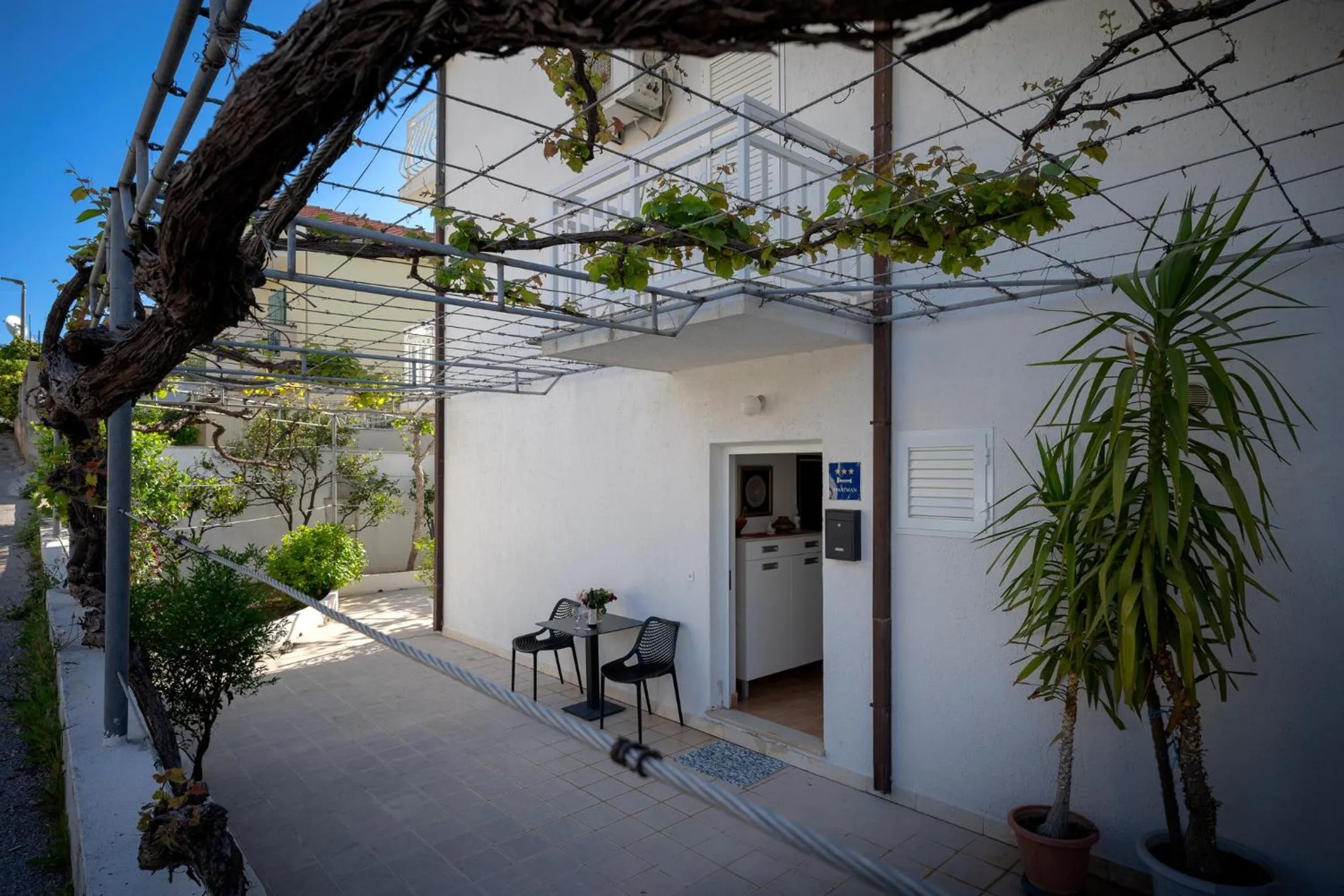 Spacious Green Home