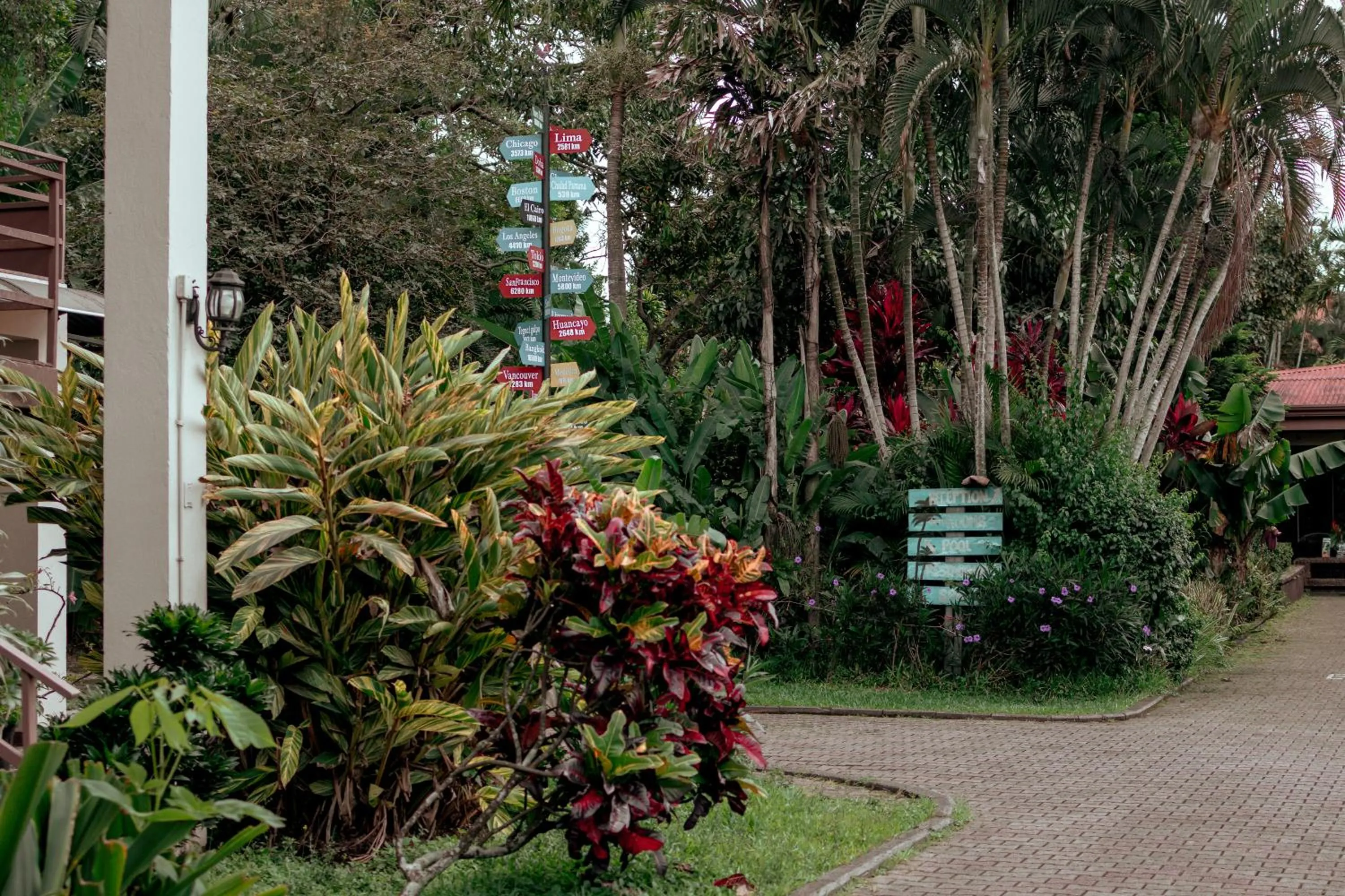 Garden in Brillasol Airport Hotel