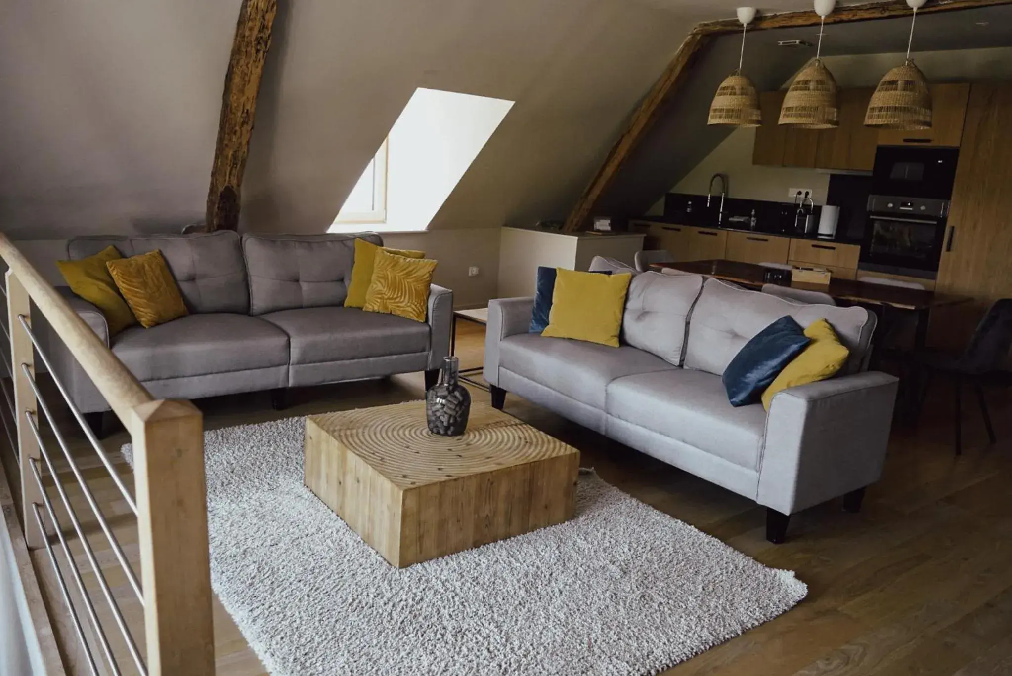 Two-Bedroom Apartment in Appartements Domaine Gueguen Chablis Two-Bedroom Apartment in Appartements Domaine Gueguen Chablis