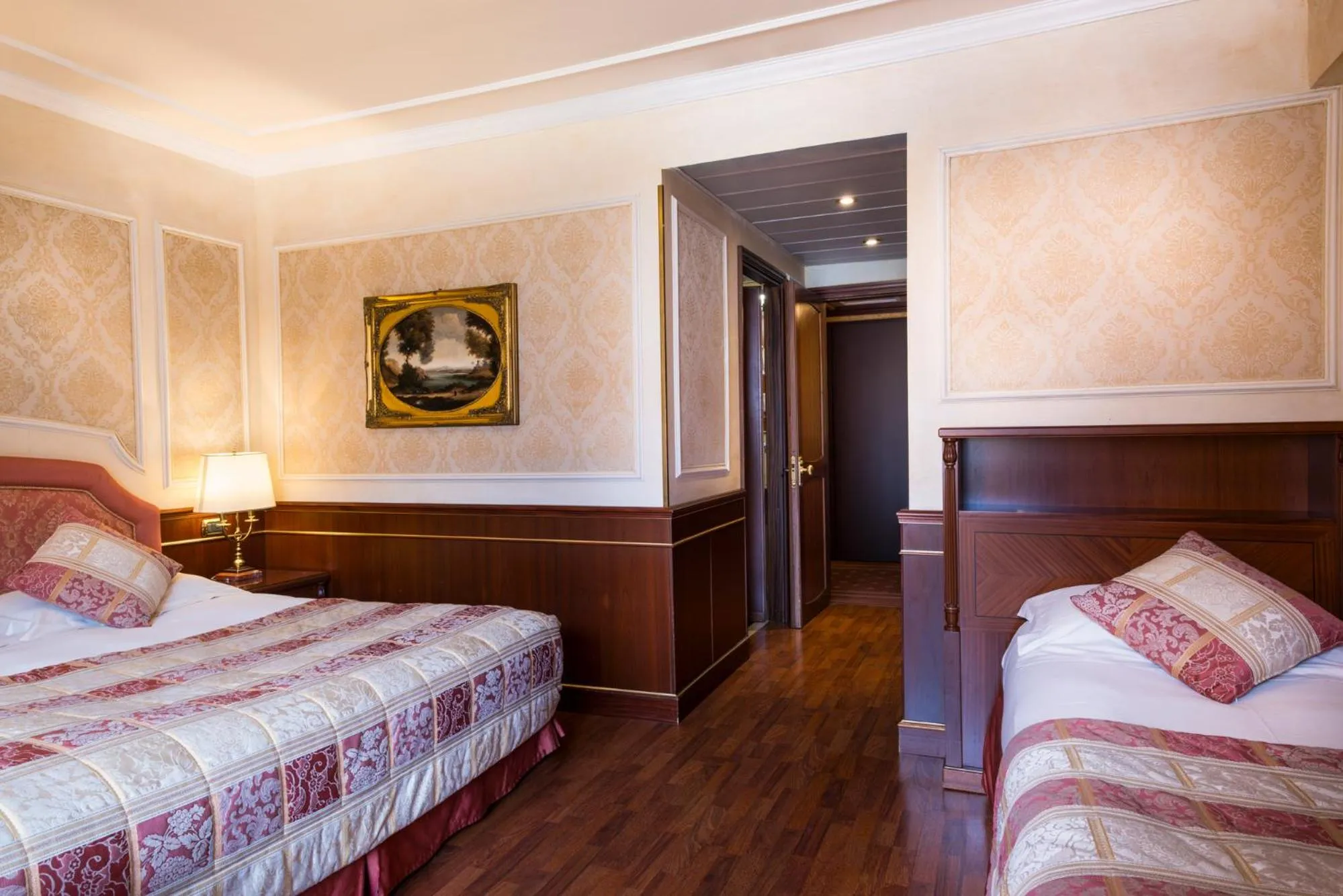 Bedroom, Bed in Grand Hotel Dino