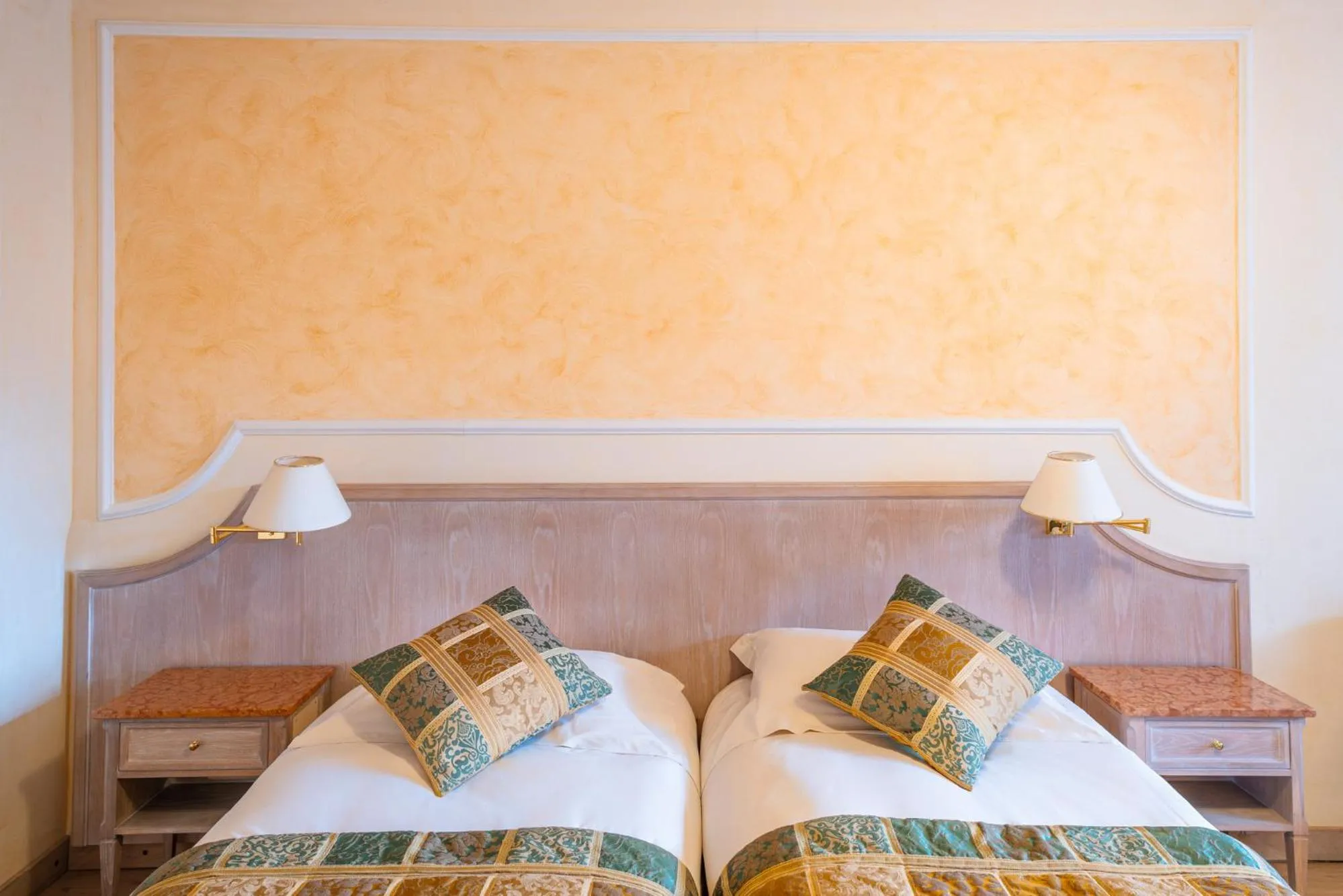 Bedroom, Bed in Grand Hotel Dino