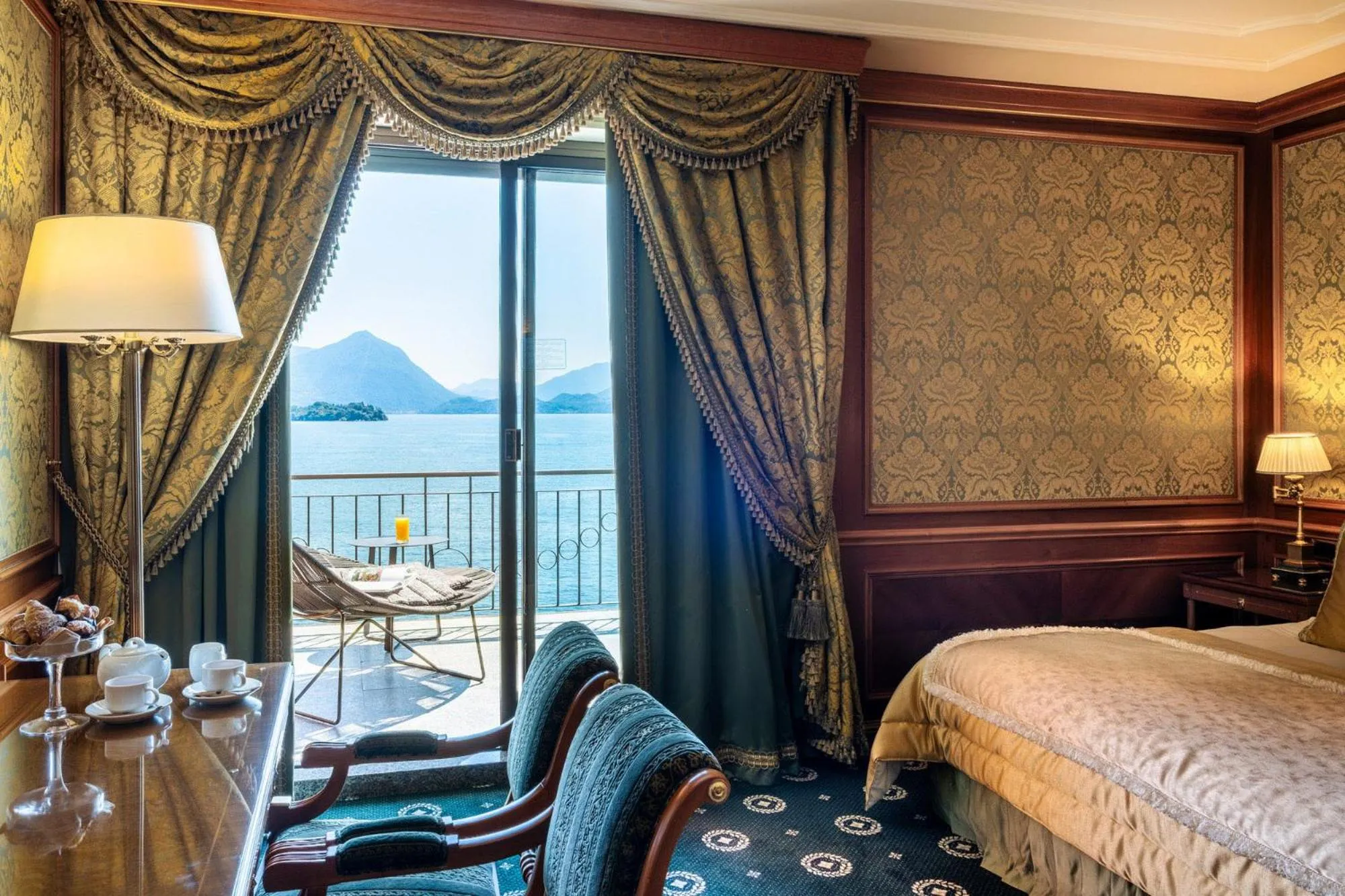 Bed in Grand Hotel Dino