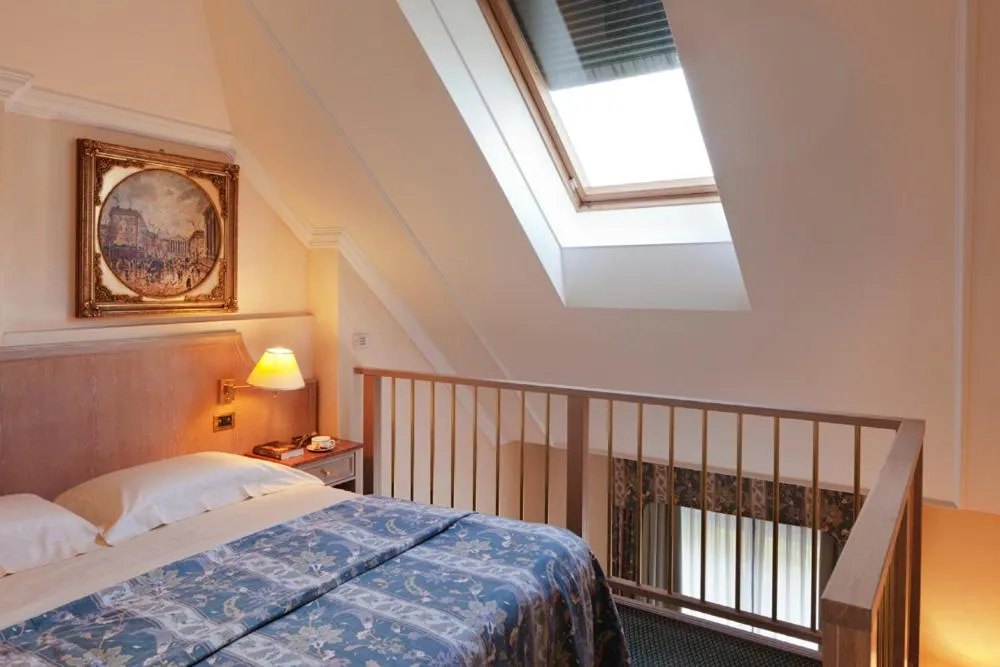 Bed in Hotel Simplon