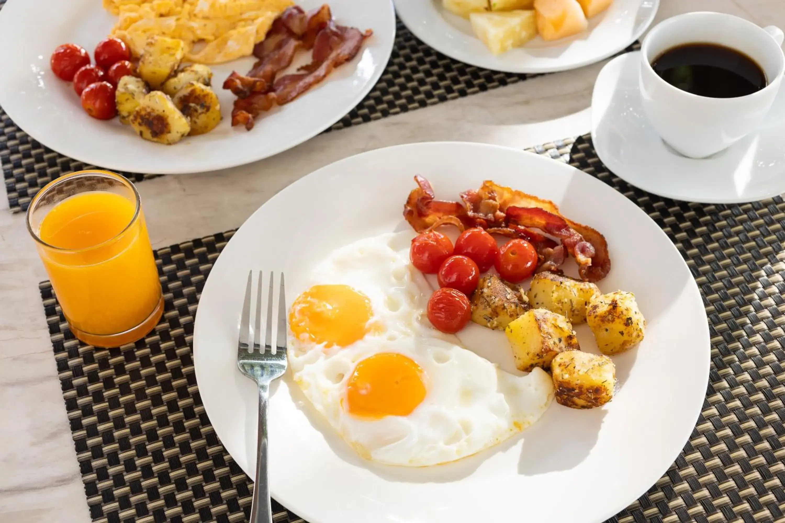 Breakfast in King's Garden Resort - SHA Plus Breakfast in King's Garden Resort - SHA Plus