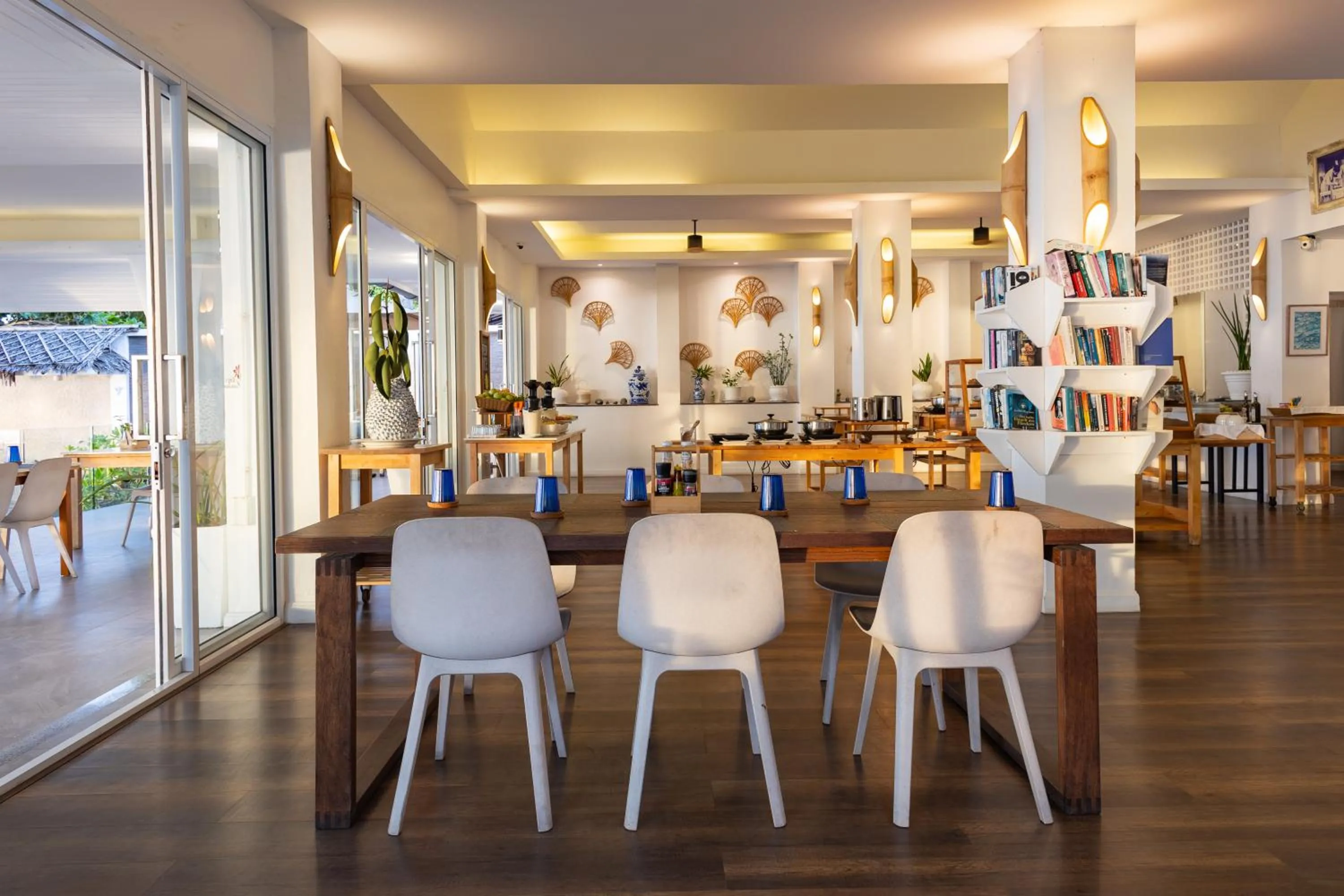 Restaurant/places to eat in King's Garden Resort - SHA Plus