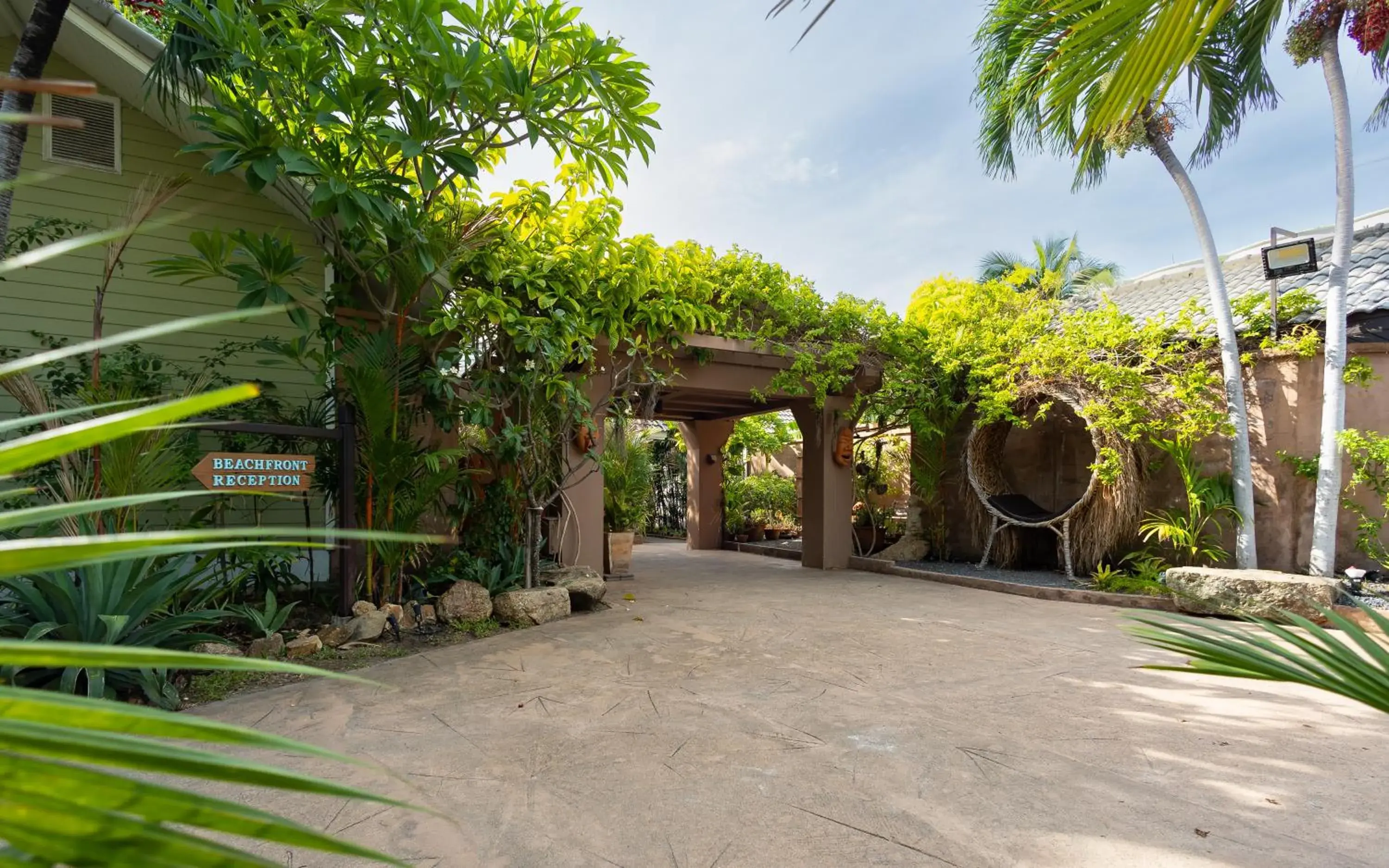Facade/entrance in King's Garden Resort - SHA Plus Facade/entrance in King's Garden Resort - SHA Plus