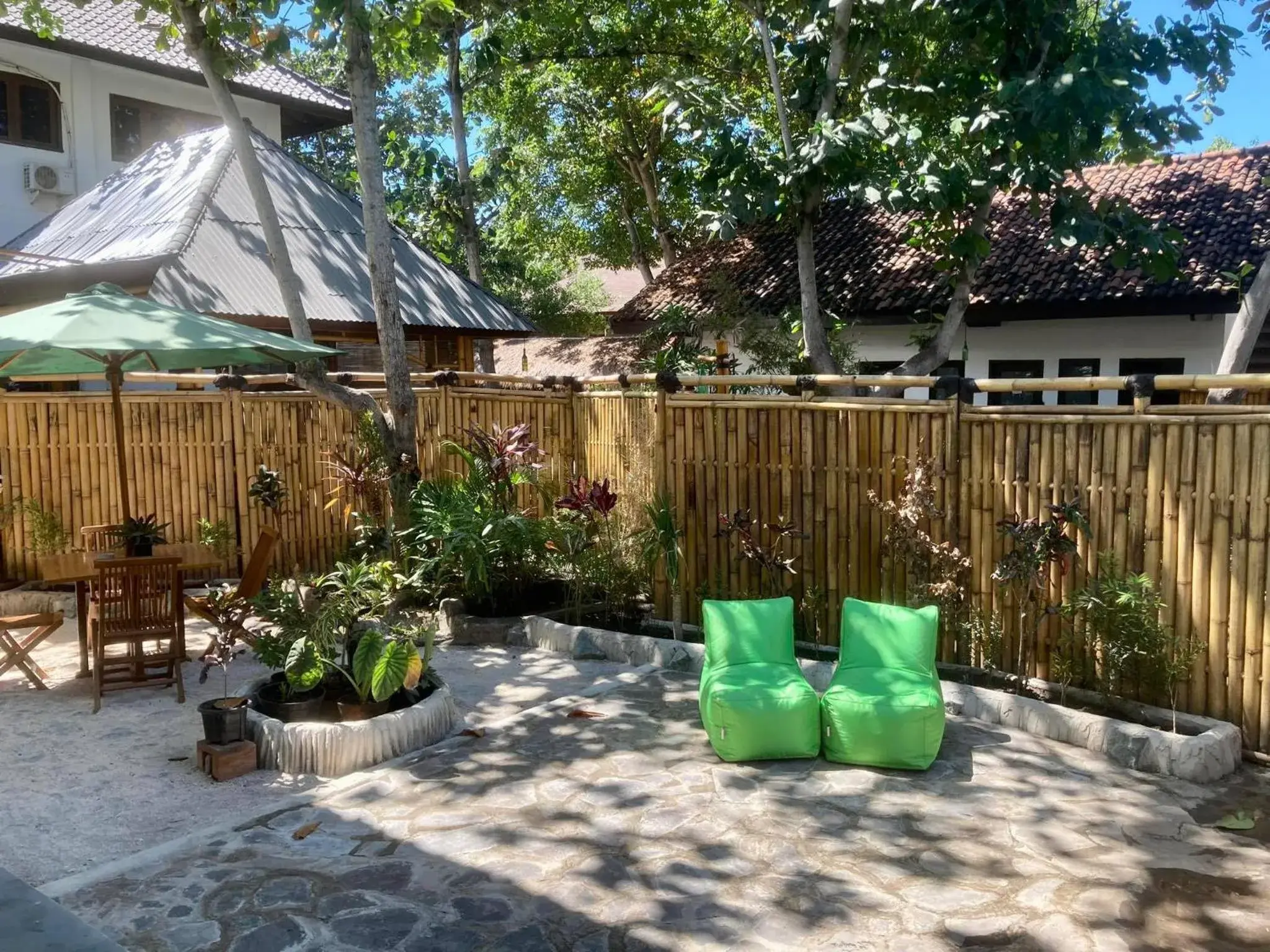 Garden view in Lutwala Bungalows and Private Villa Garden view in Lutwala Bungalows and Private Villa