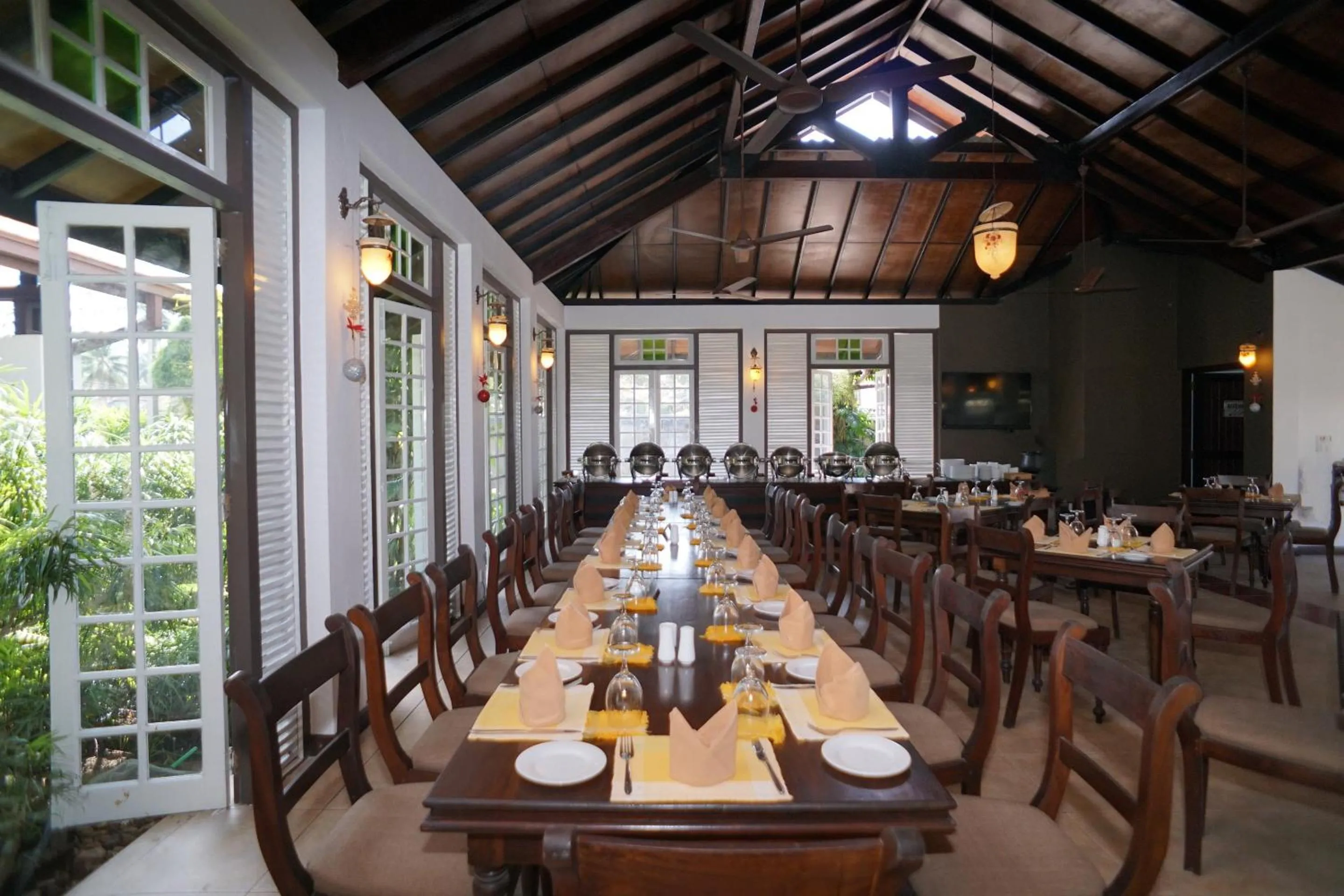 Restaurant/places to eat in Nature Trails Boutique Hotel