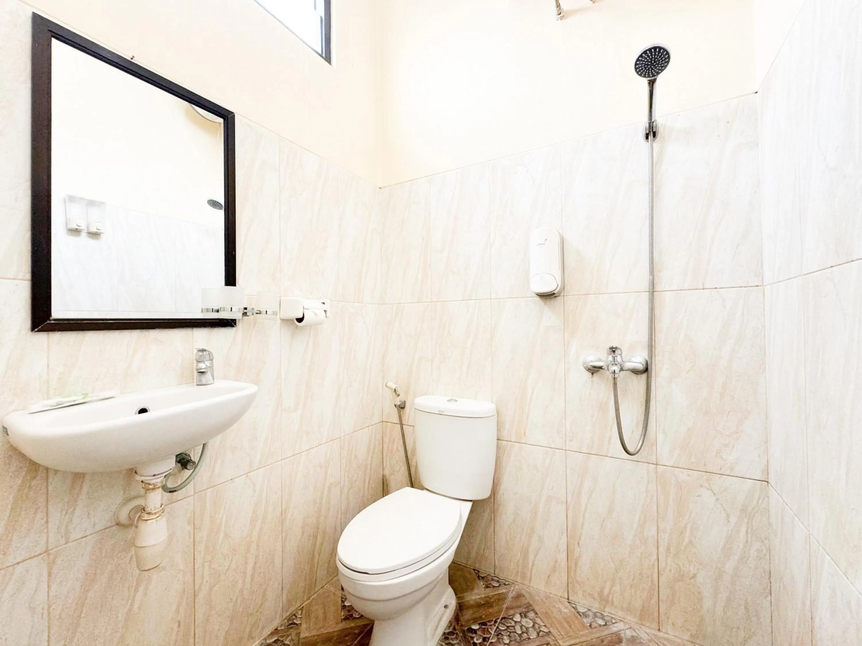 Bathroom in Alam Citra BnB Mitra RedDoorz