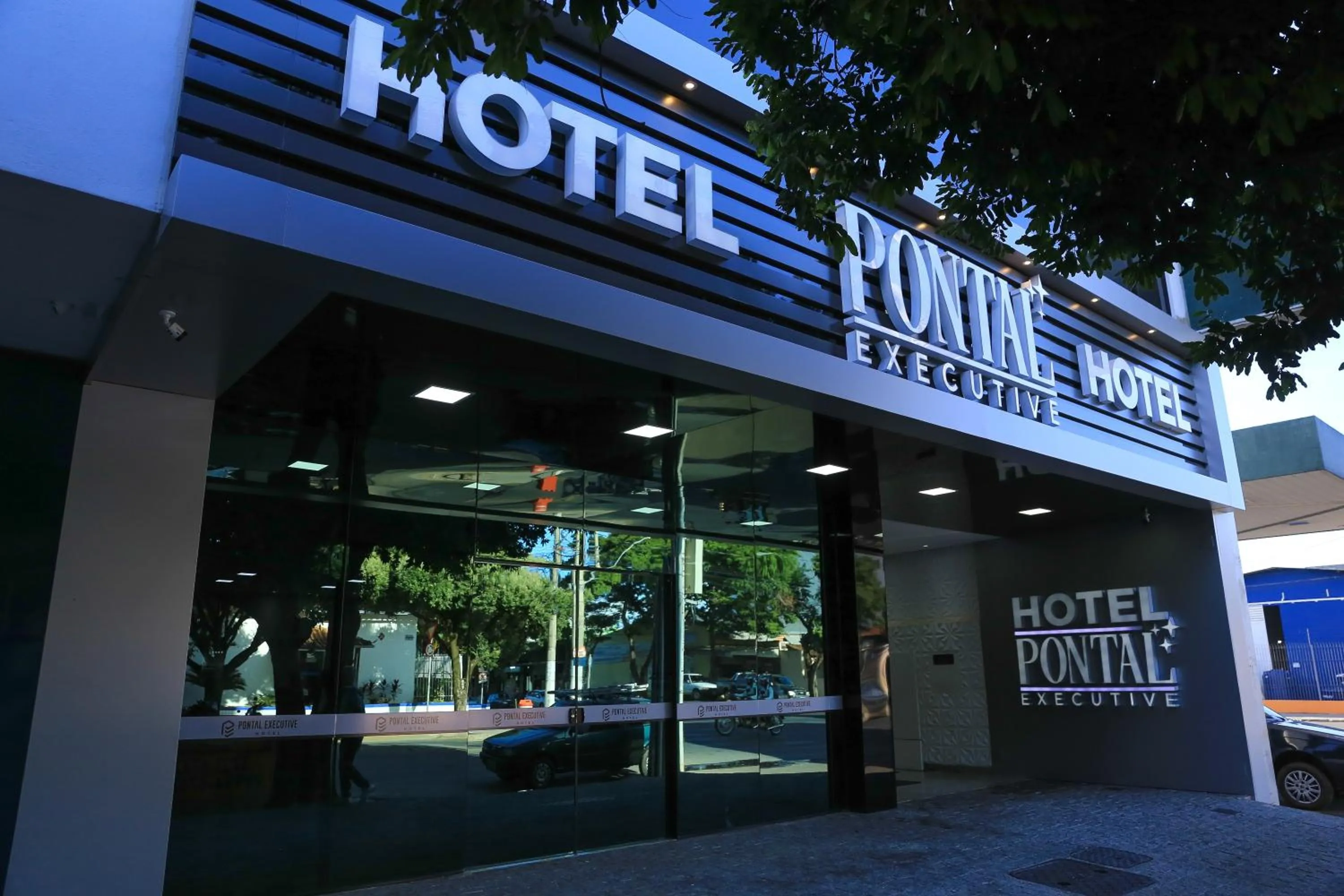 Pontal Executive Hotel
