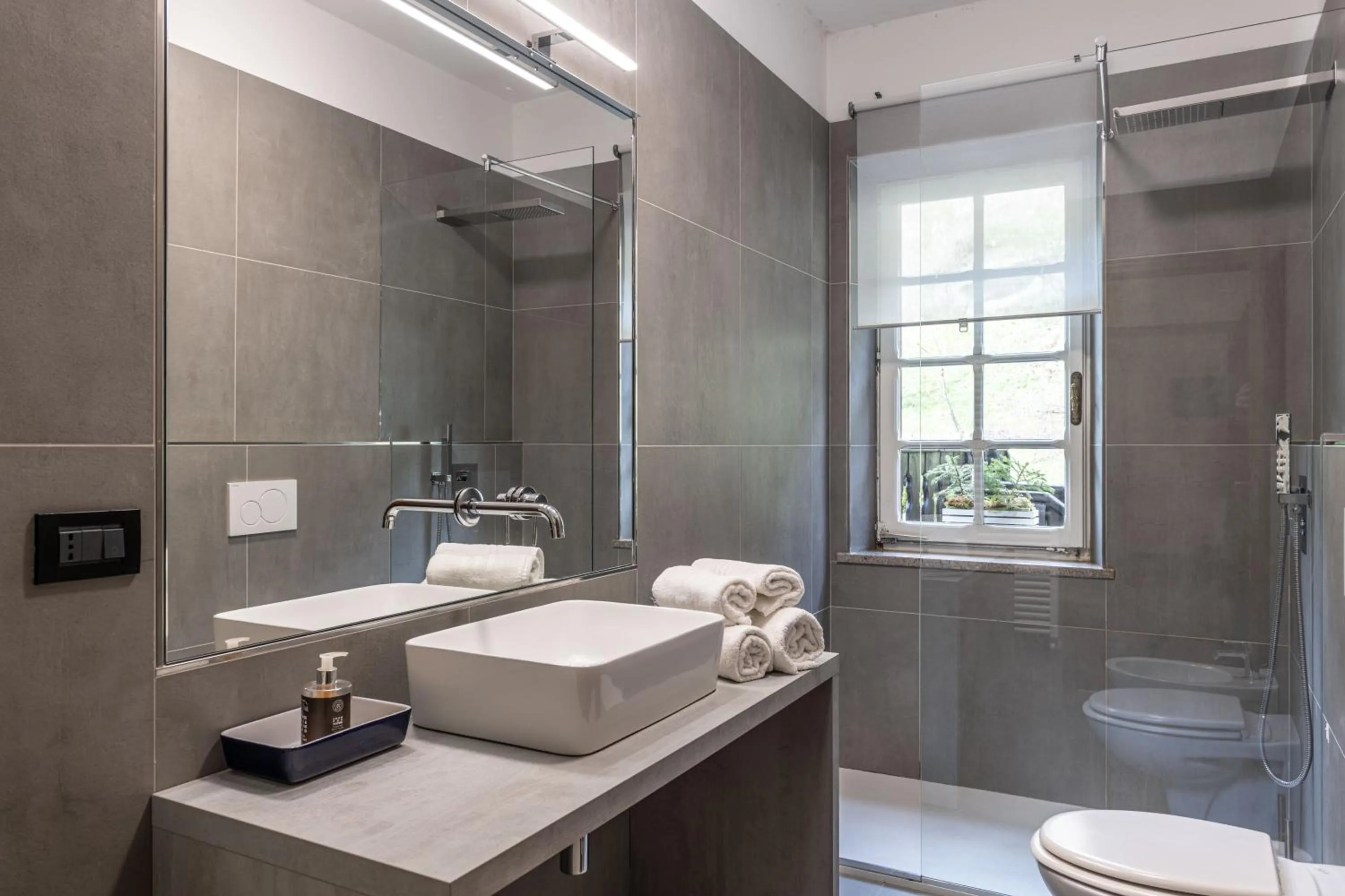 Bathroom in Good Life Hotel Garden - Private Spa and Pool