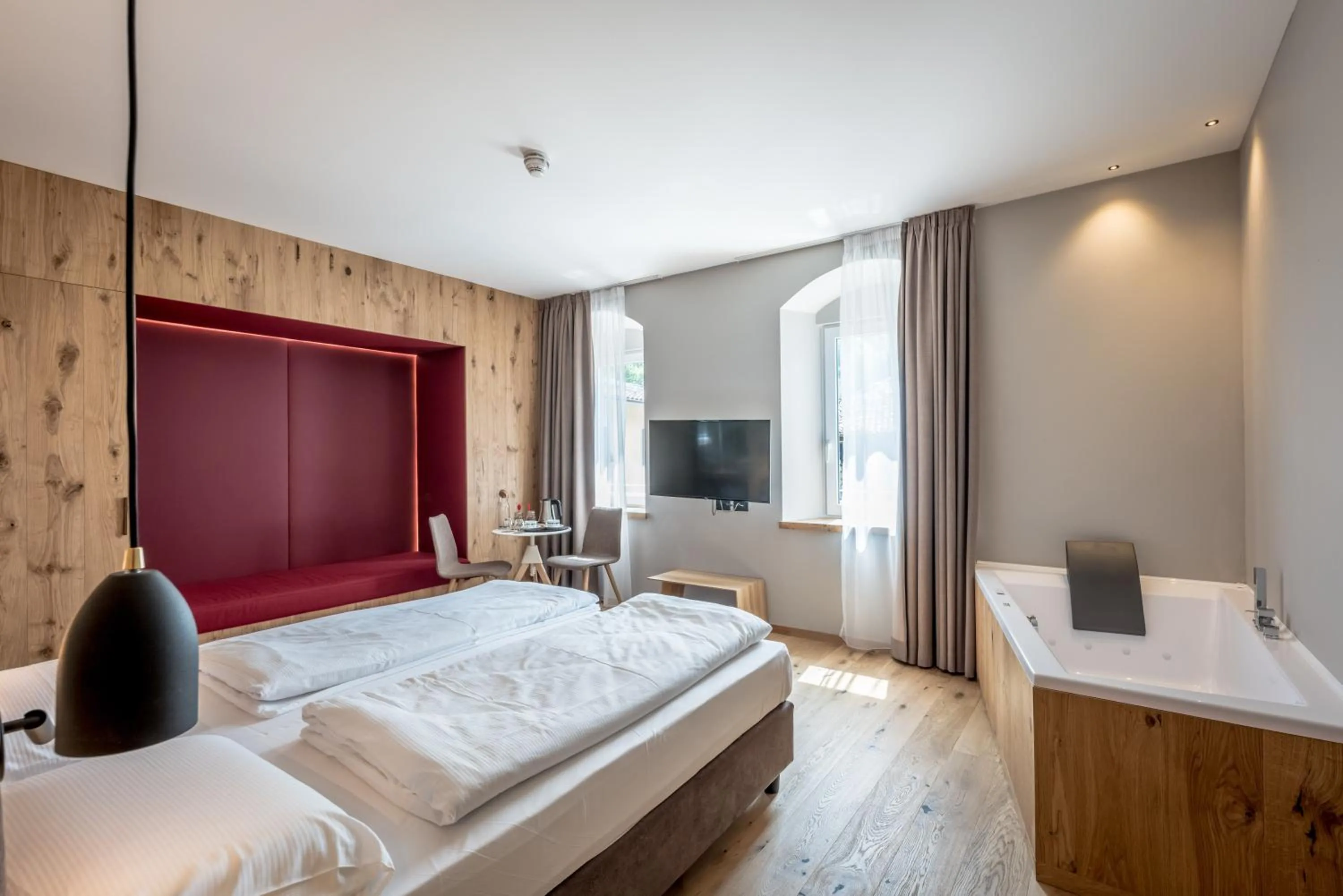 Bed in Good Life Hotel Garden - Private Spa and Pool