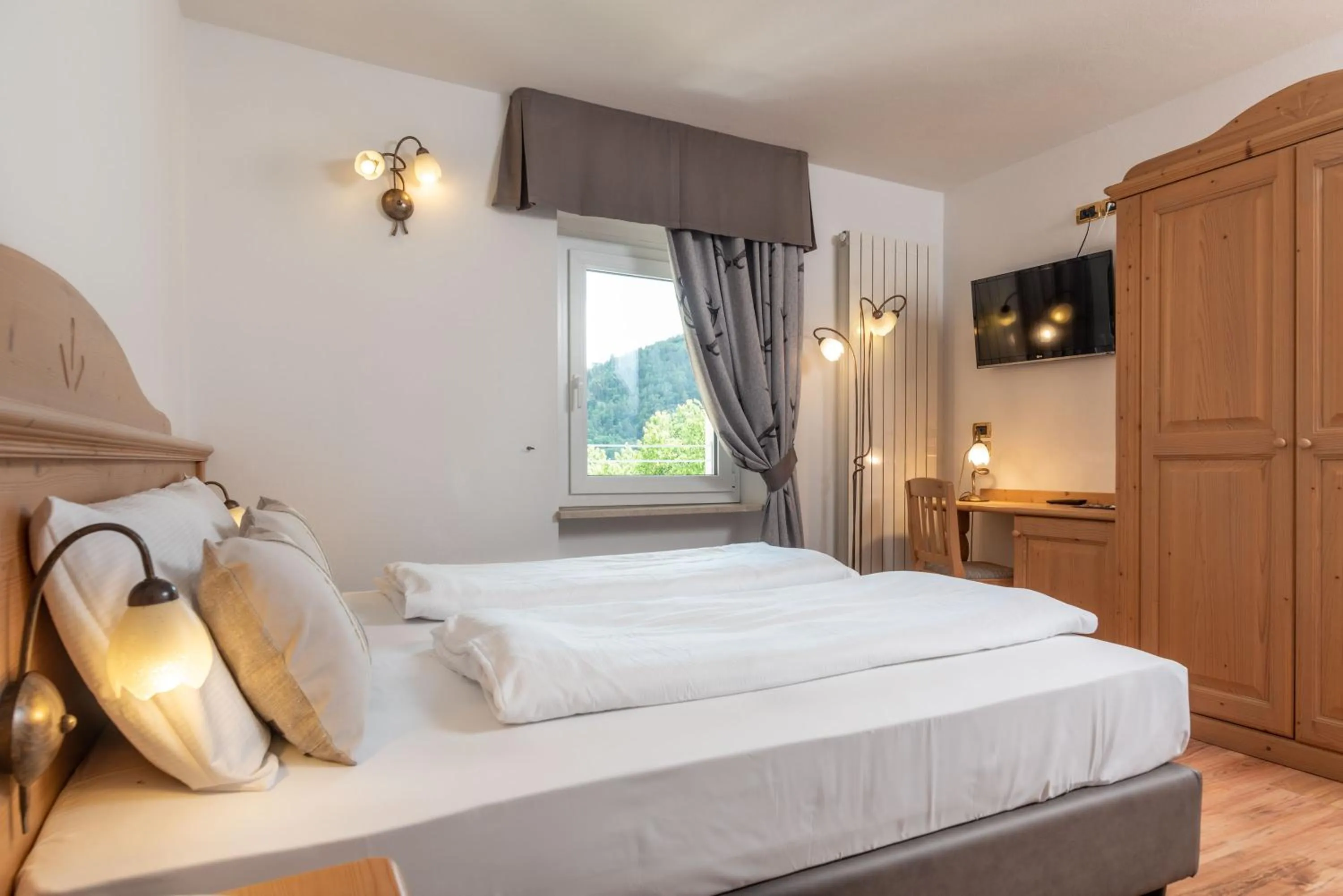 Bedroom, Bed in Good Life Hotel Garden - Private Spa and Pool