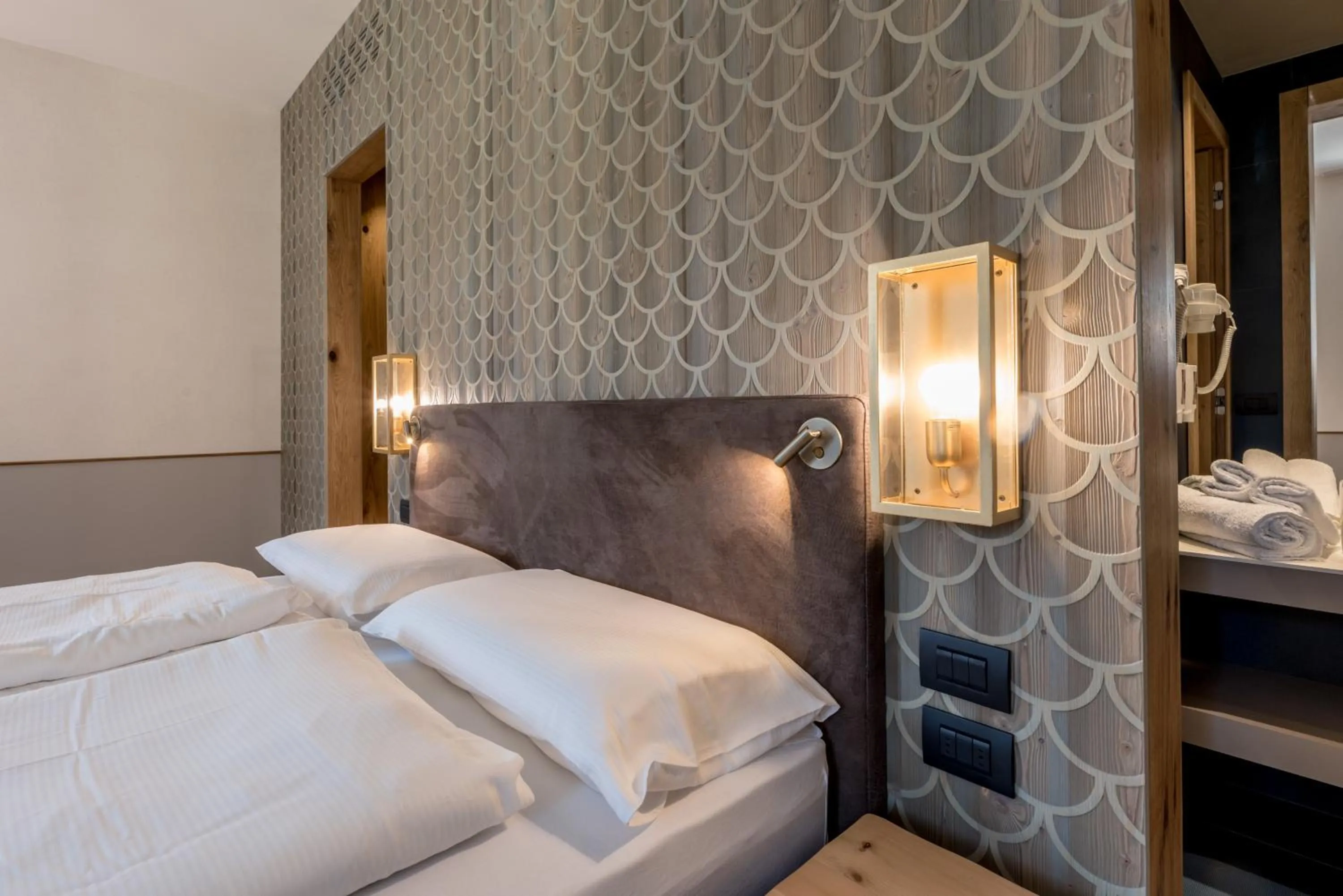 Bed in Good Life Hotel Garden - Private Spa and Pool