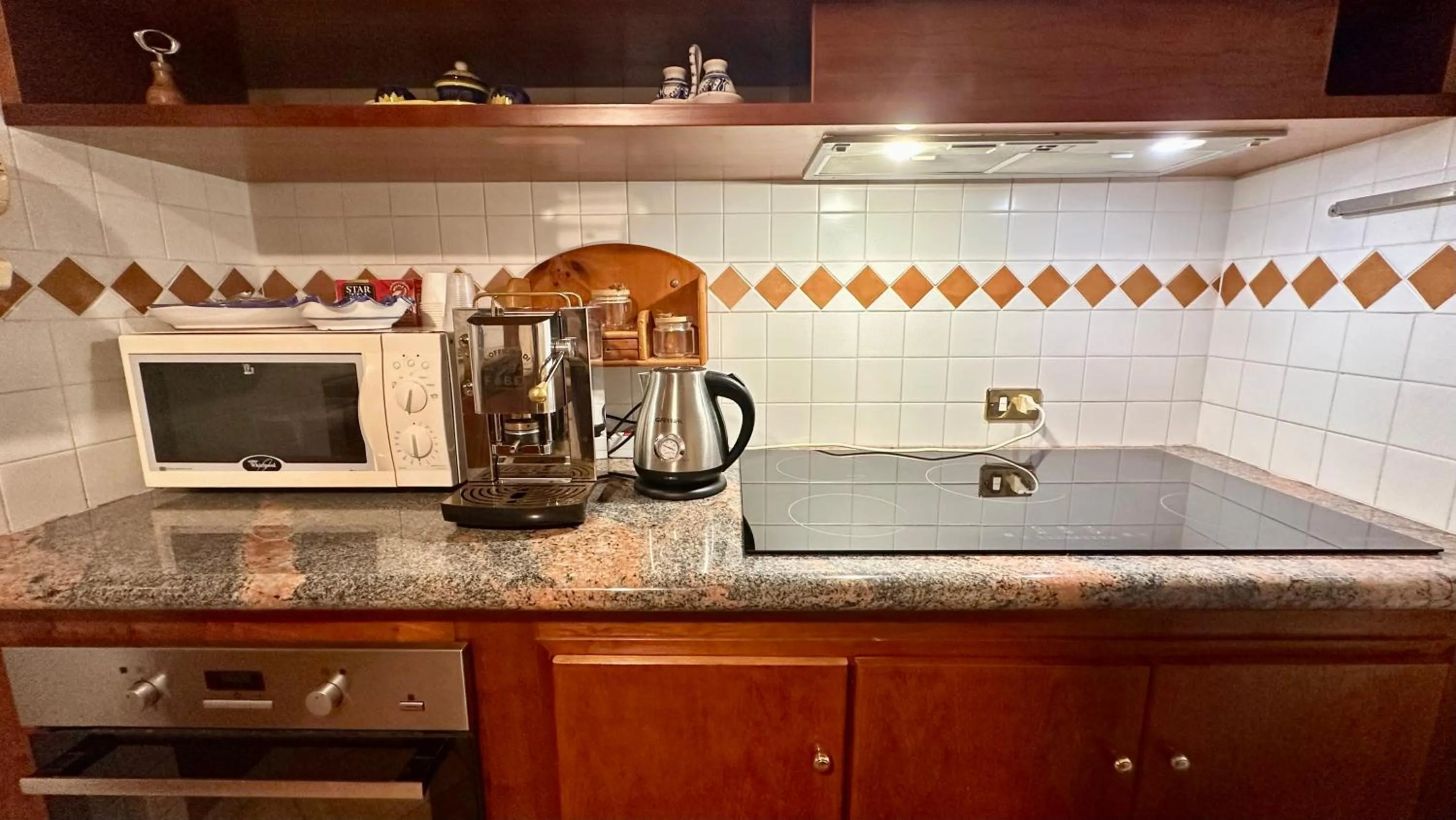 Coffee/tea facilities in Dimora Corte Lubelli