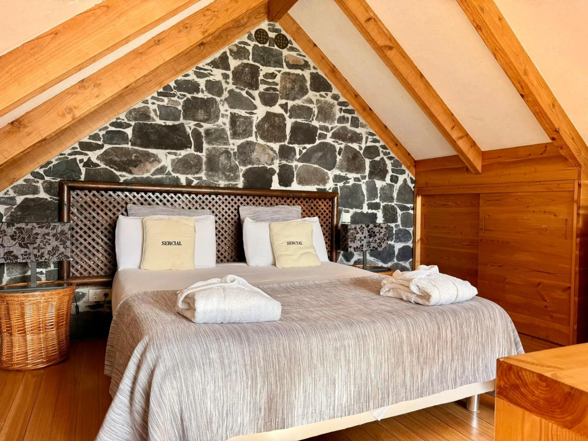 Bed in Palheiros do Serrado by Real Vision