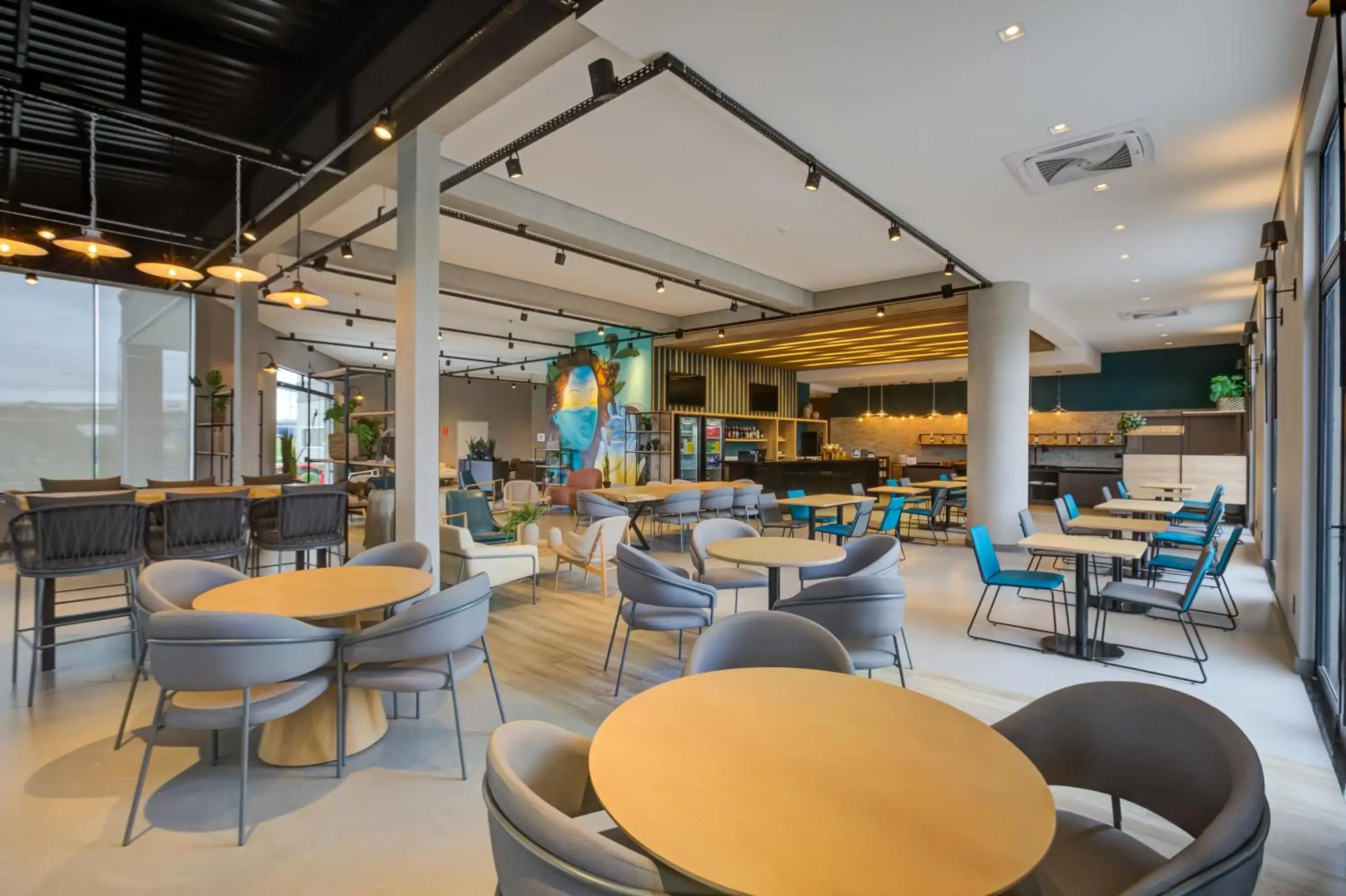 Restaurant/places to eat in Slaviero Ponta Grossa Restaurant/places to eat in Slaviero Ponta Grossa