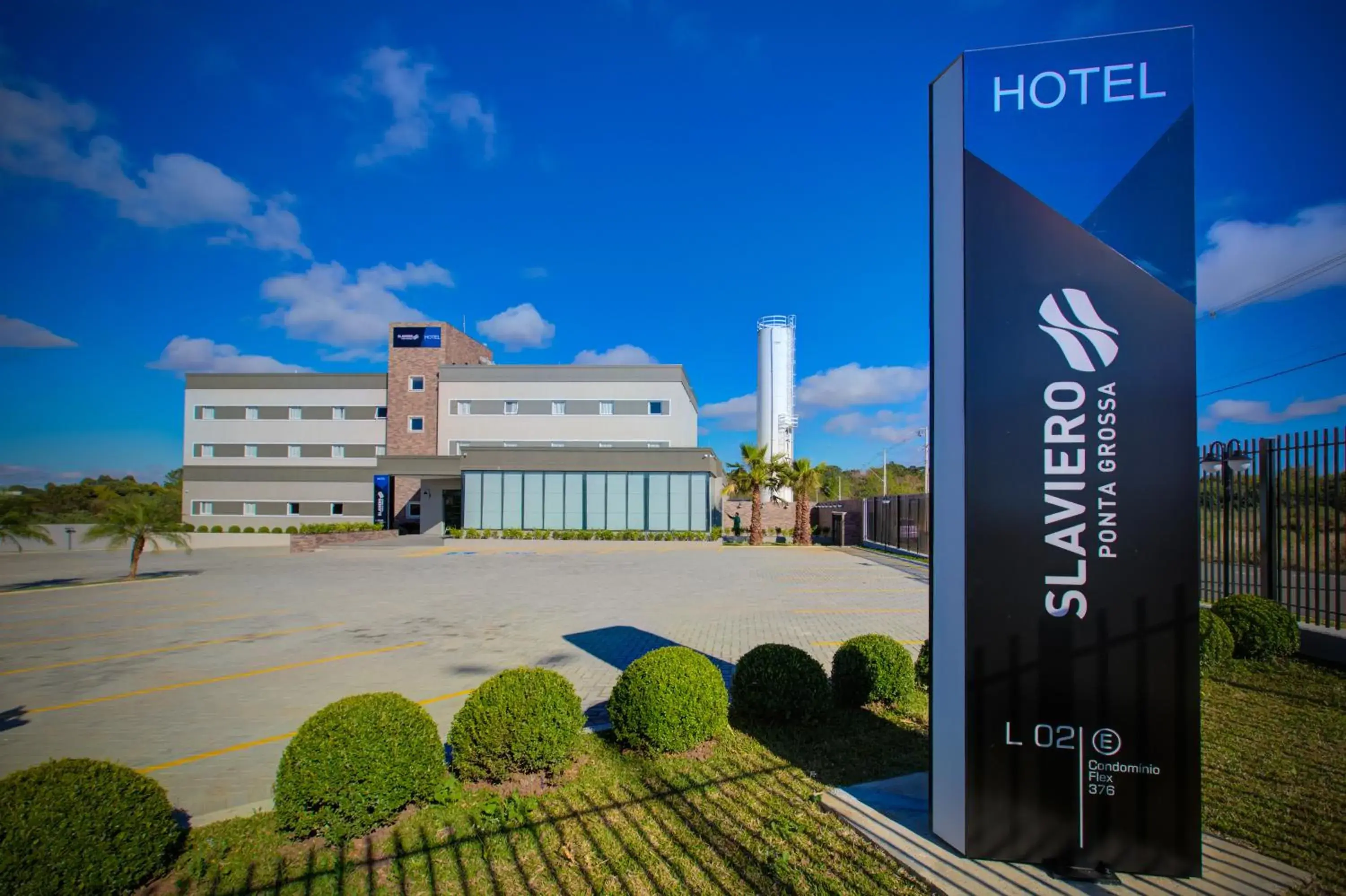 Property building in Slaviero Ponta Grossa Property building in Slaviero Ponta Grossa