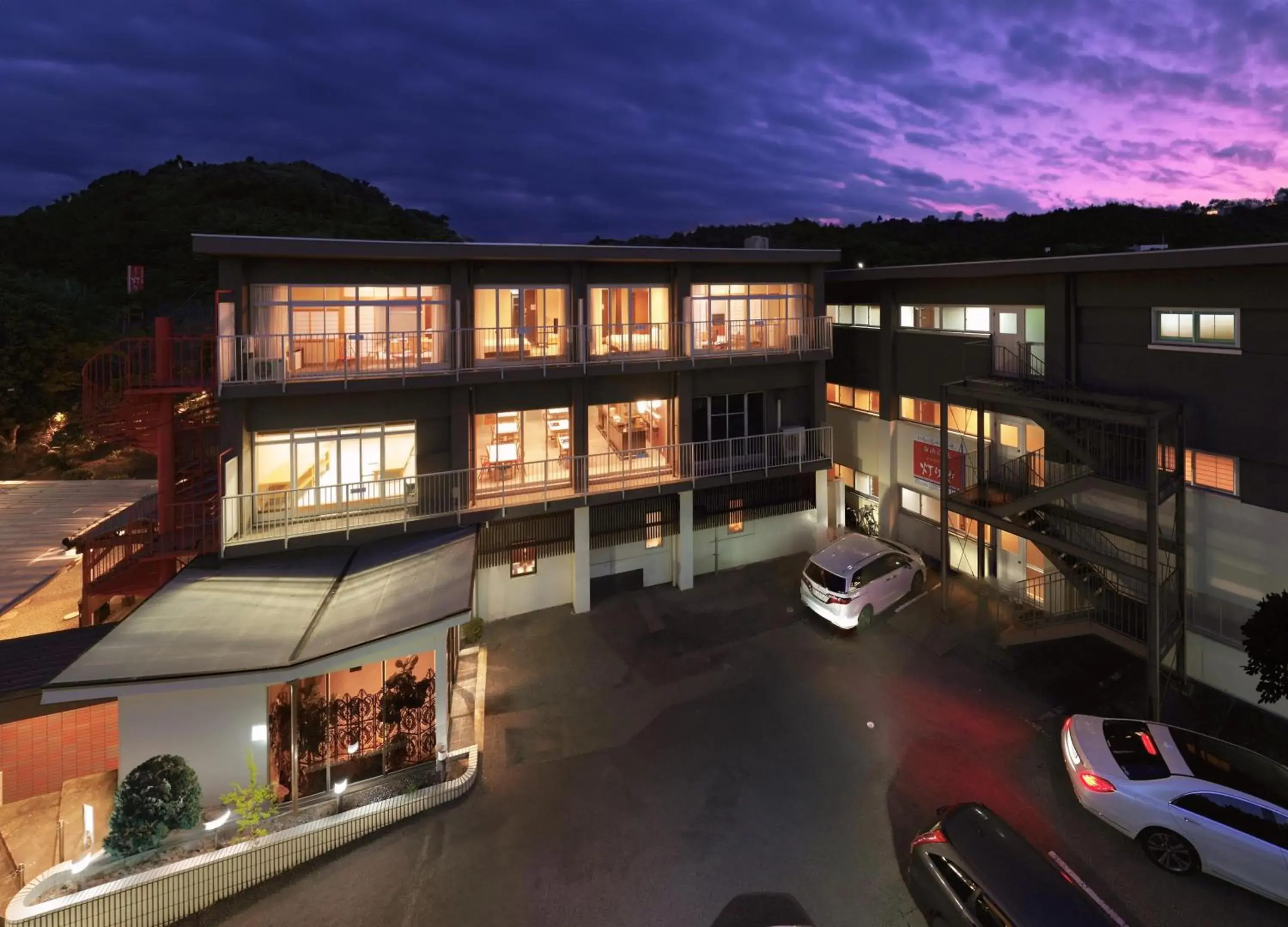 Property building in Nankishirahama Hotel Akariya Property building in Nankishirahama Hotel Akariya