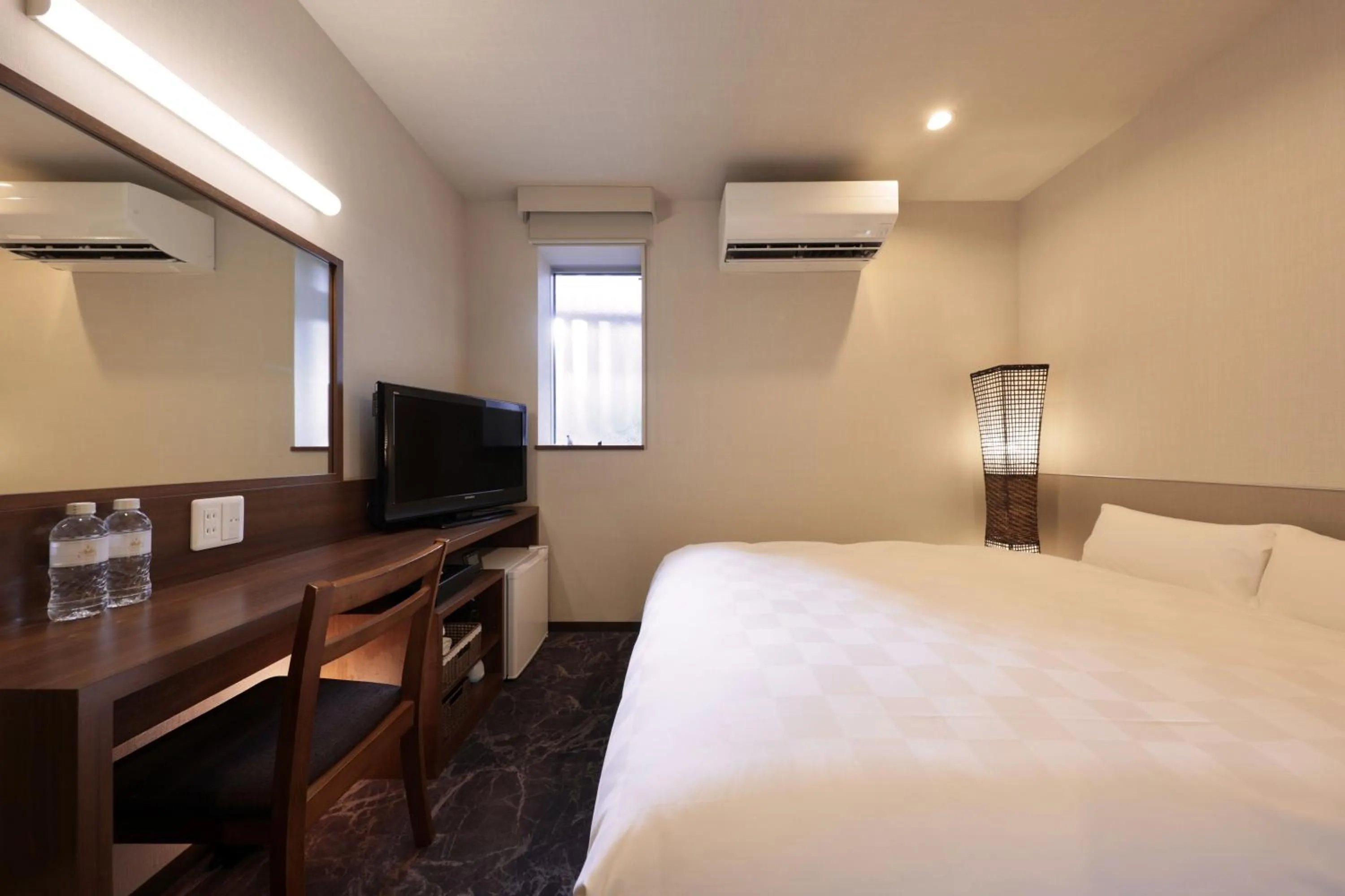 Double Room in Nankishirahama Hotel Akariya