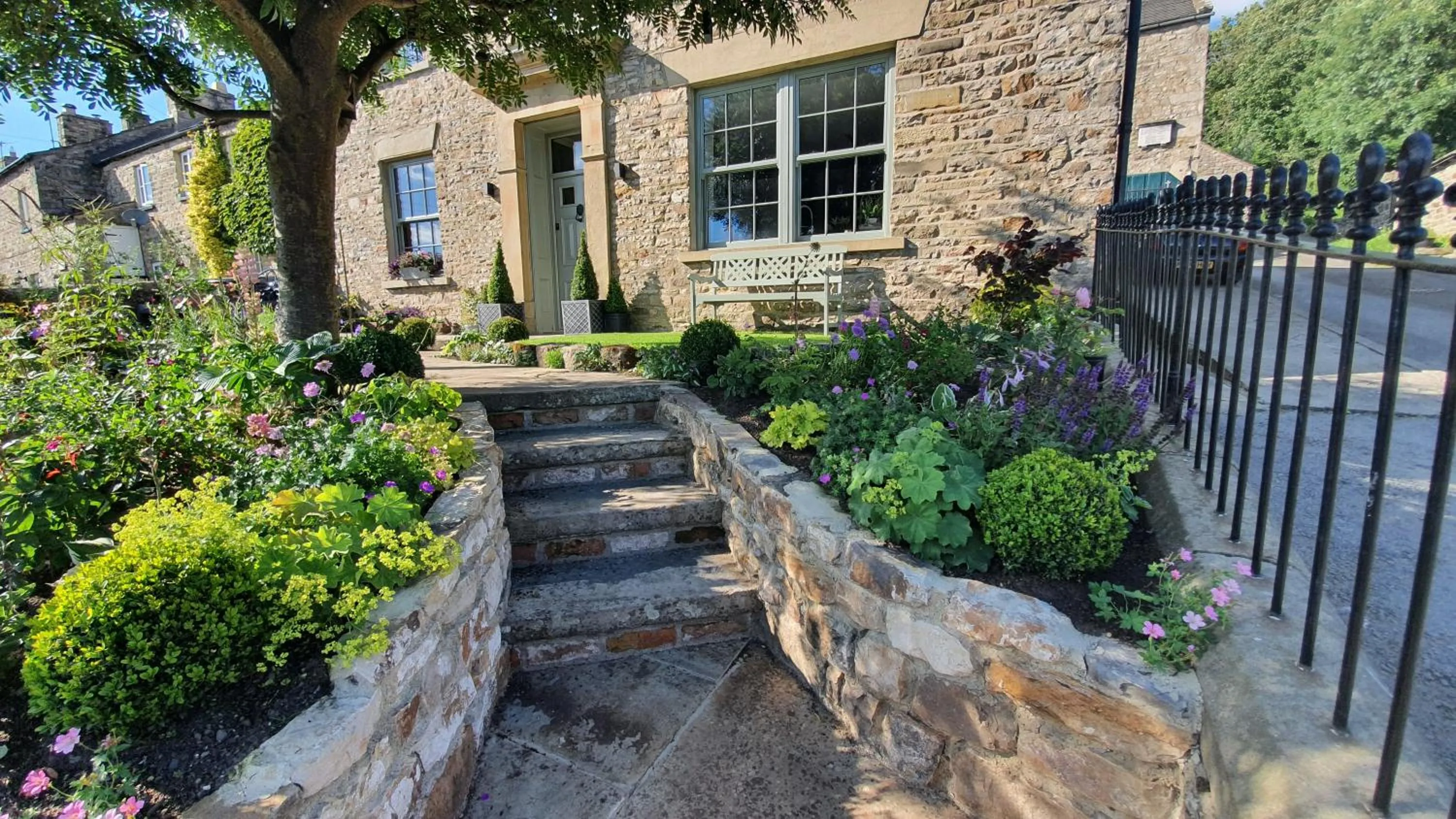 Garden in Rock View, Wensleydale