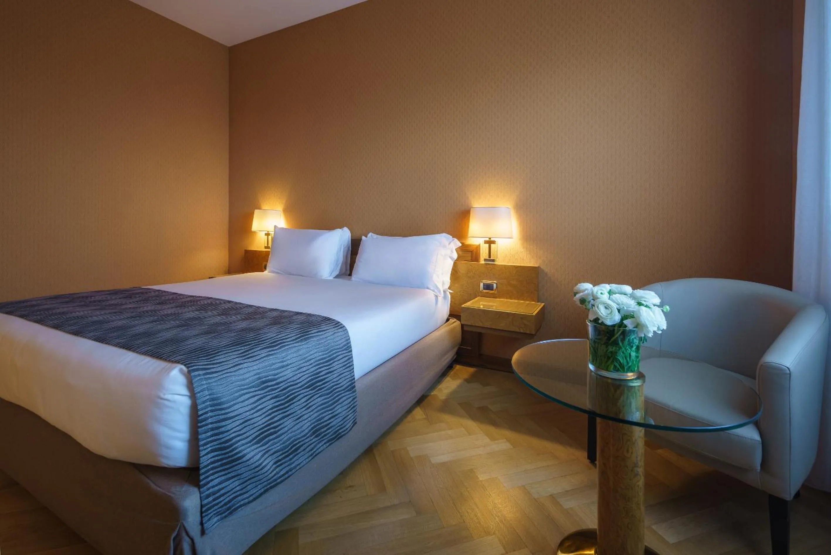 Bedroom, Bed in Exe Majestic