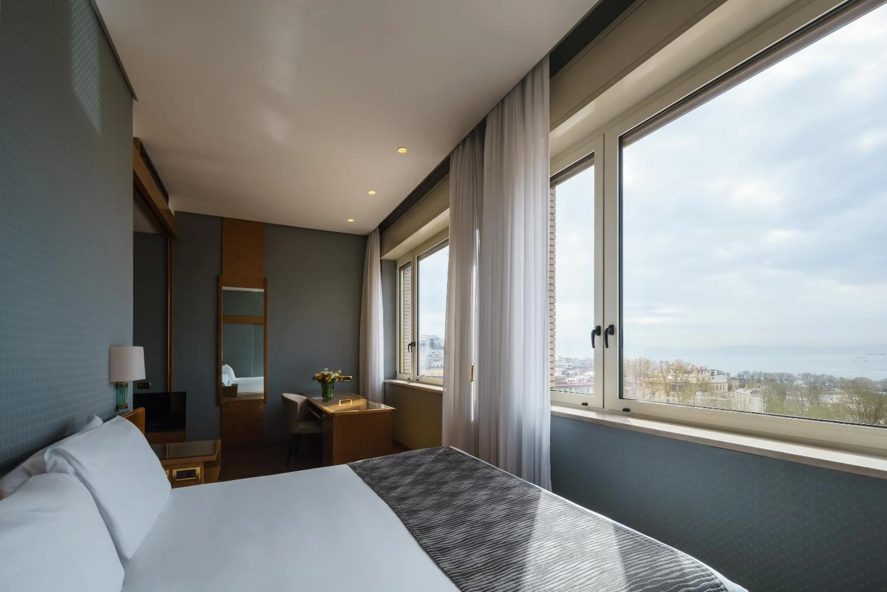 Bedroom, Bed in Exe Majestic