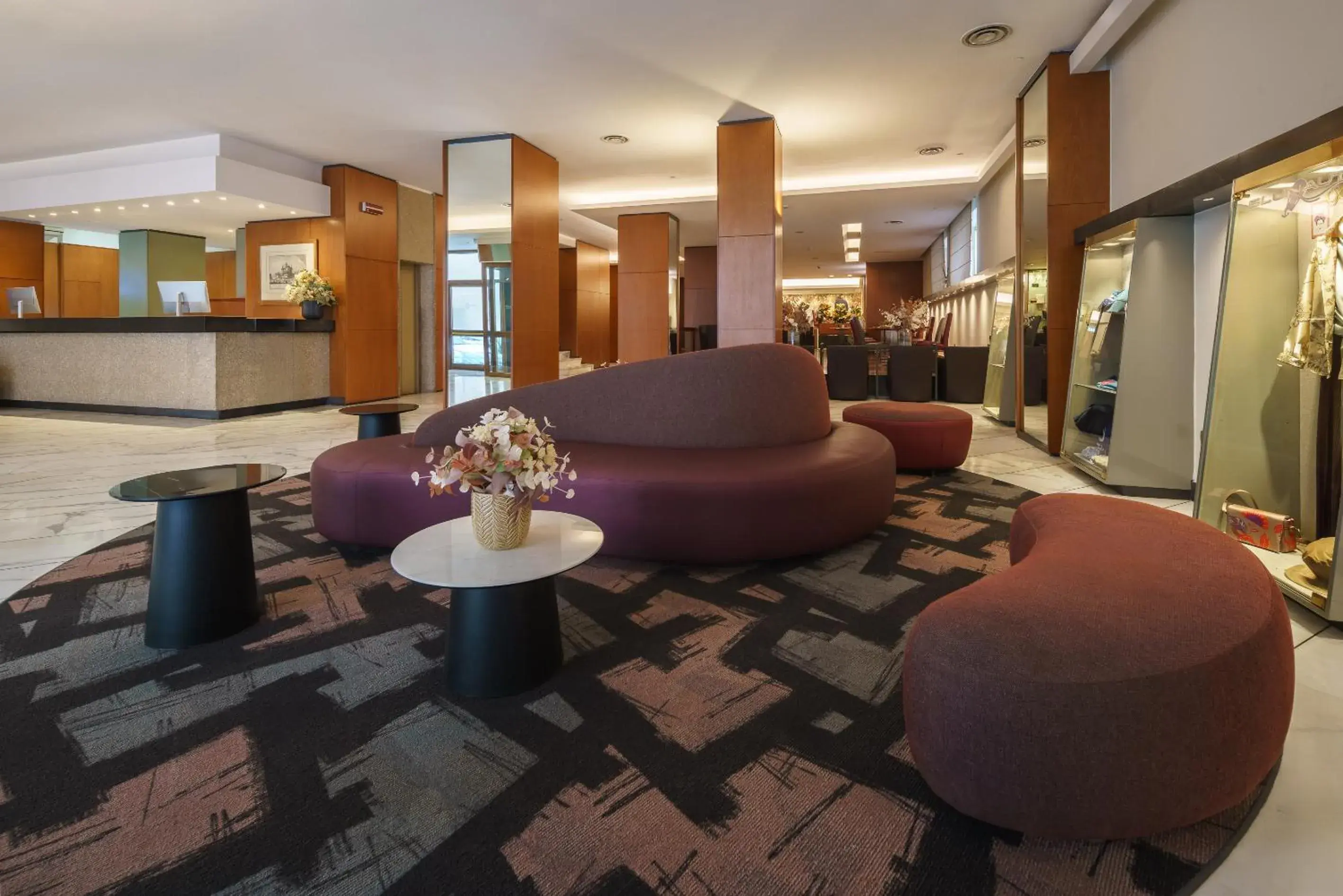 Lobby or reception in Exe Majestic Lobby or reception in Exe Majestic