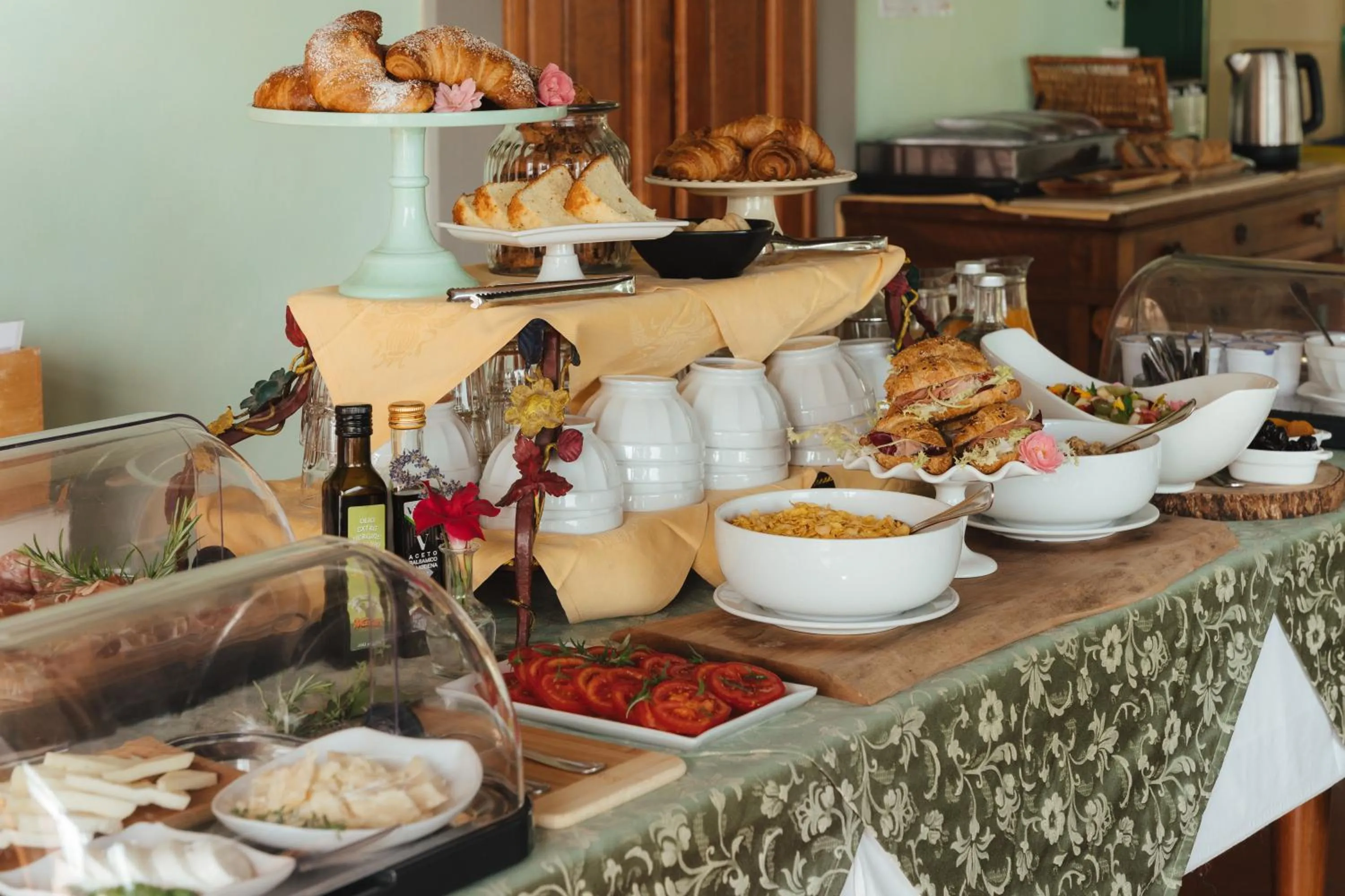 Restaurant/places to eat in Relais Villa La Cappella