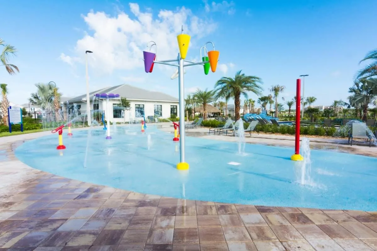 Sophisticated 6BR at Storey Lake SL2766