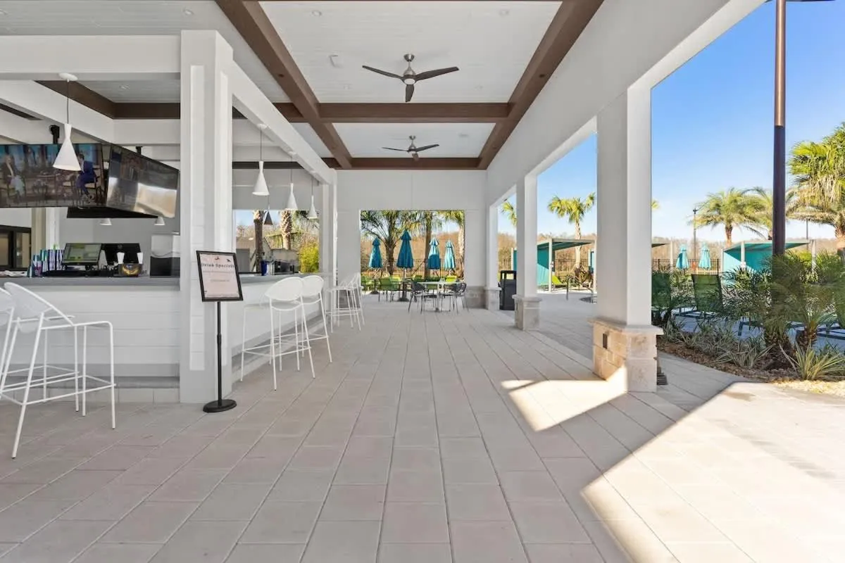 Sophisticated 6BR at Storey Lake SL2766