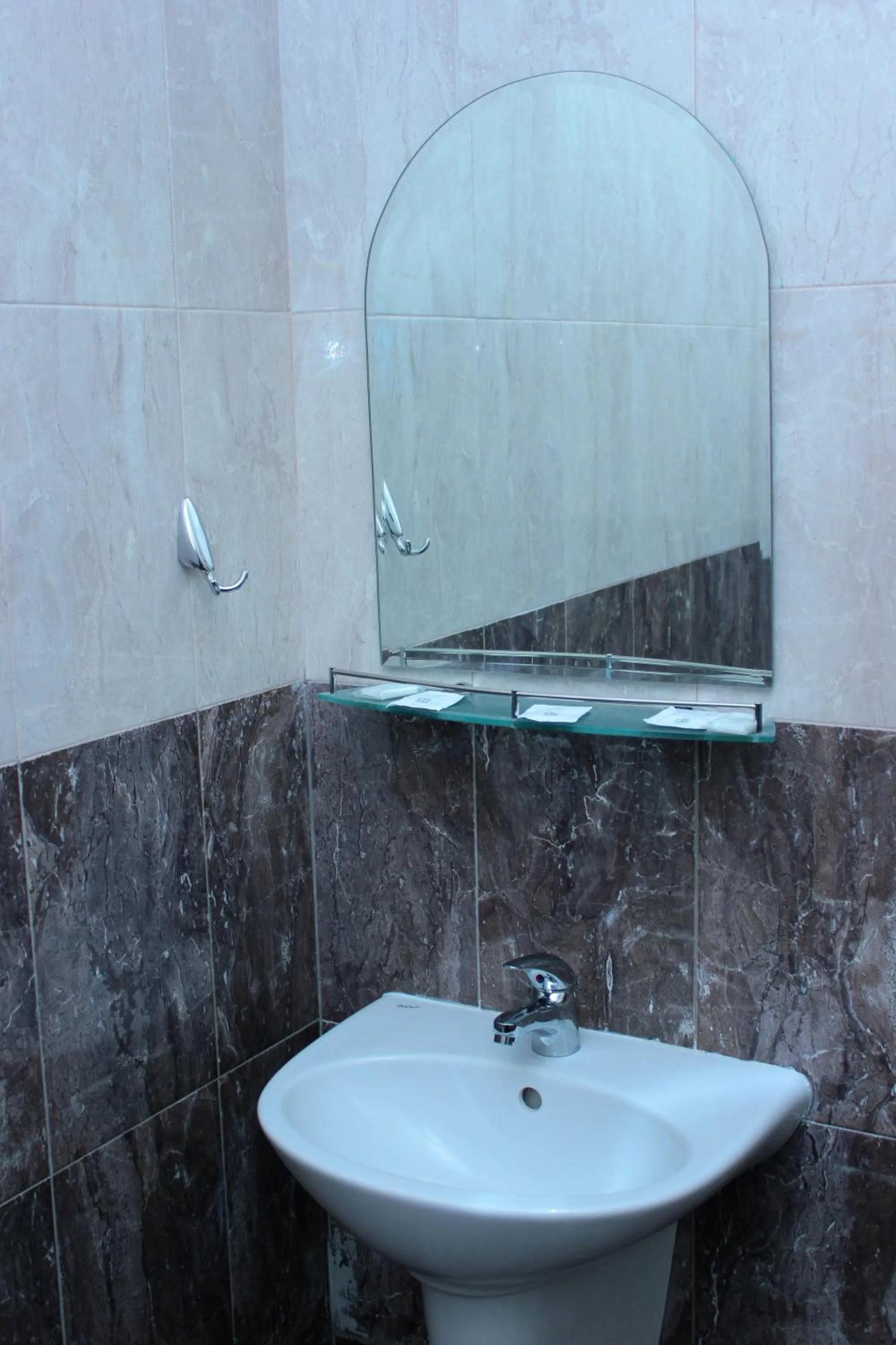 Shower in Family Hotel Alex