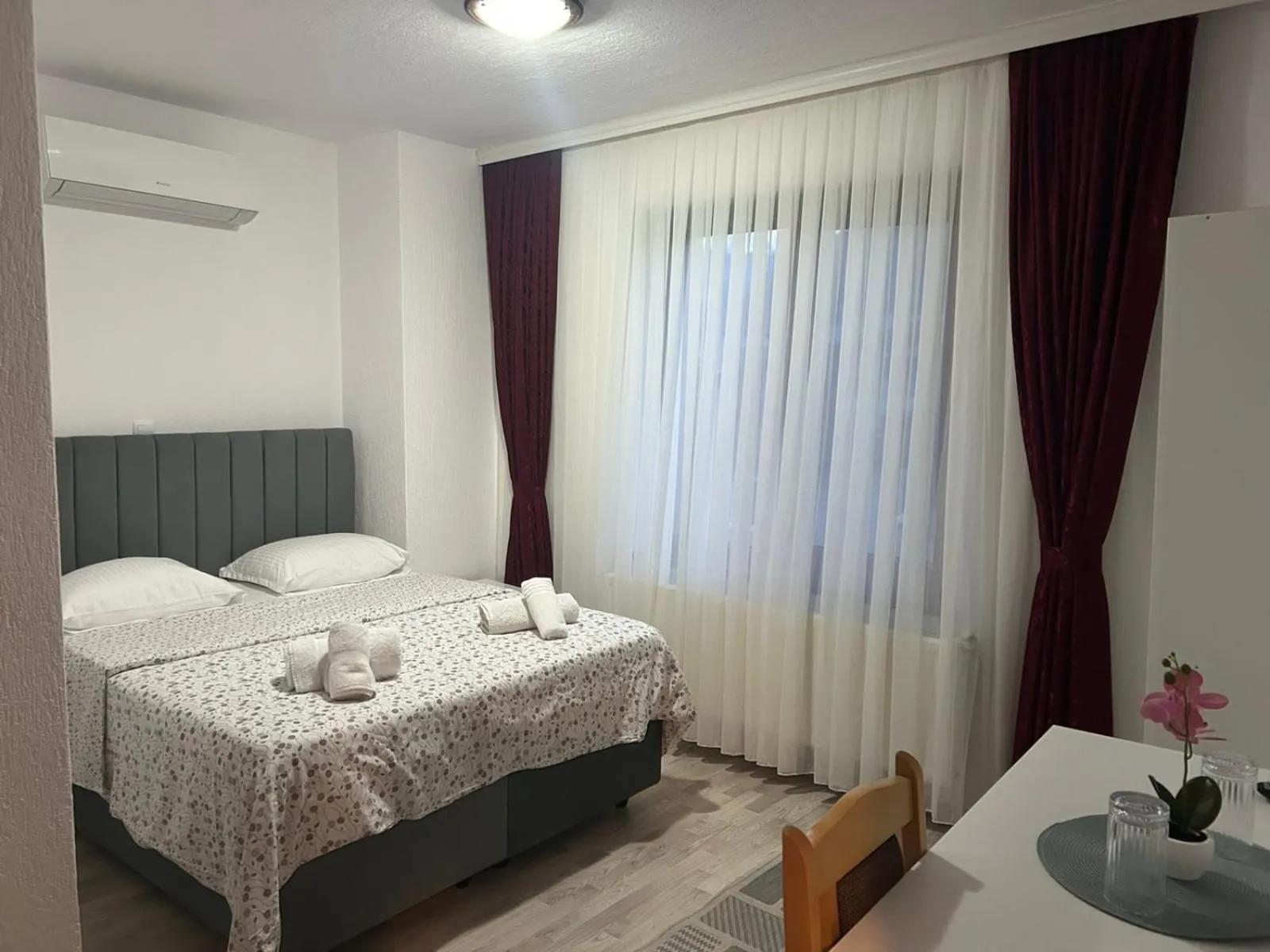 Bed in Family Hotel Alex